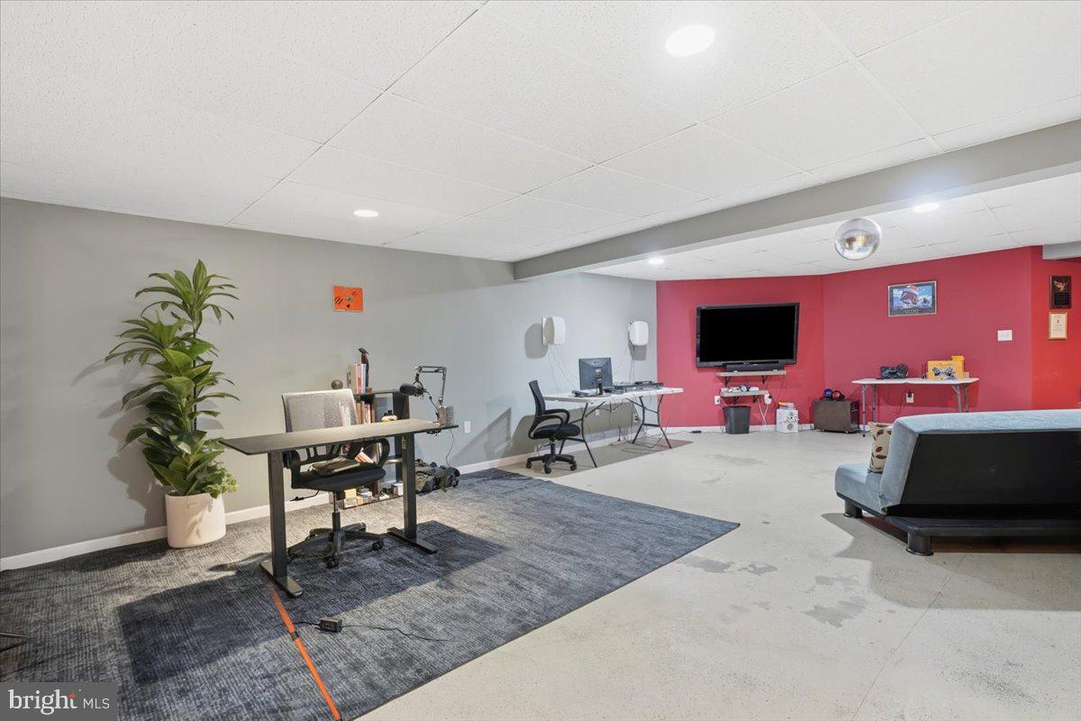 COUNTRY WOODS ESTATE - Residential