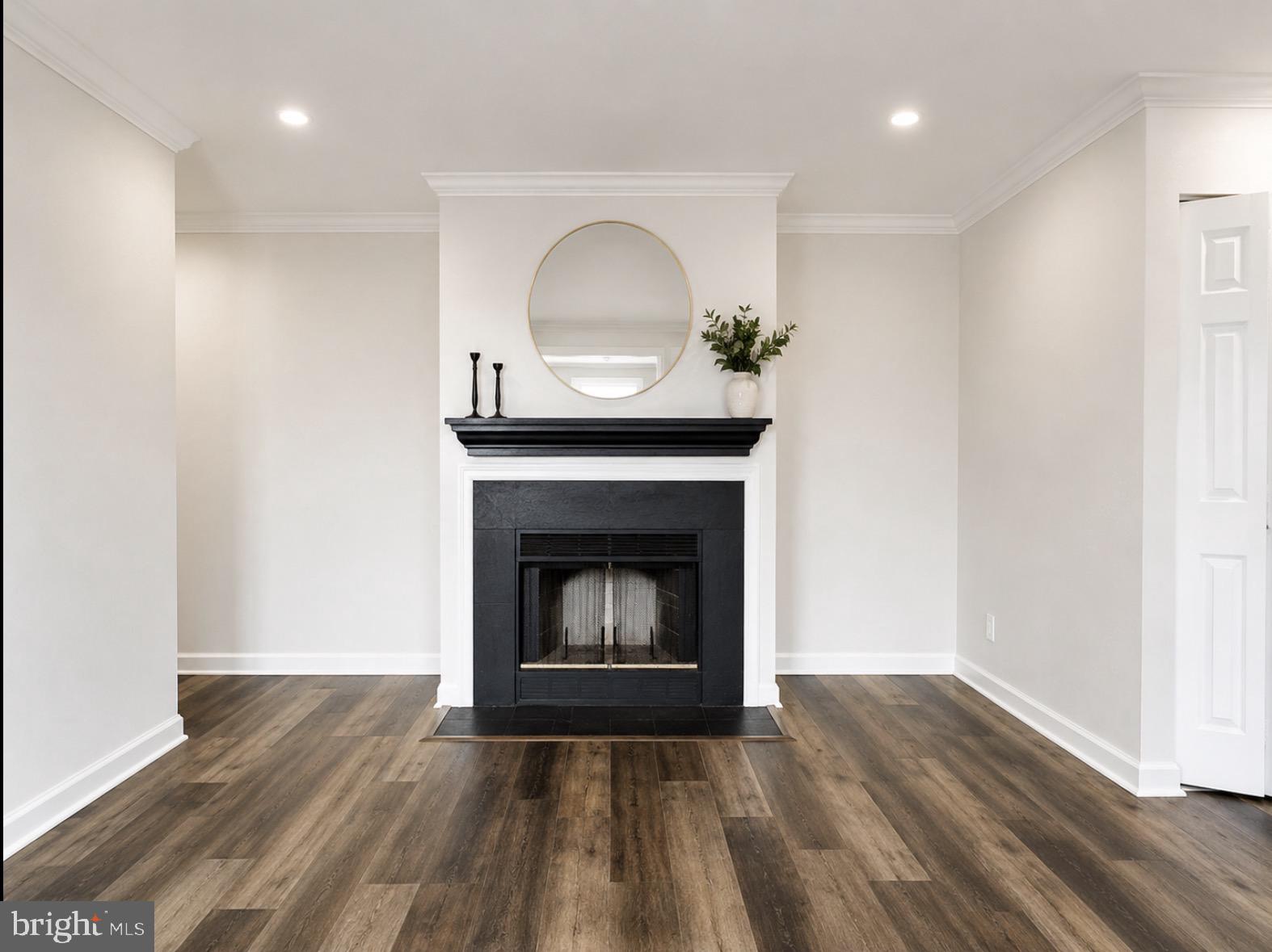 VILLAGE OF LONG REACH - Residential