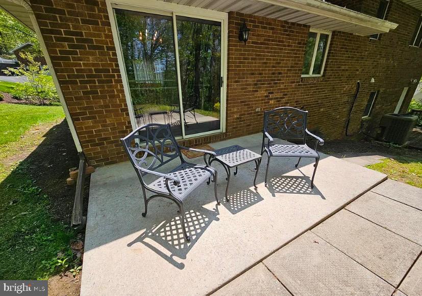 DOWDEN HILLS - Residential
