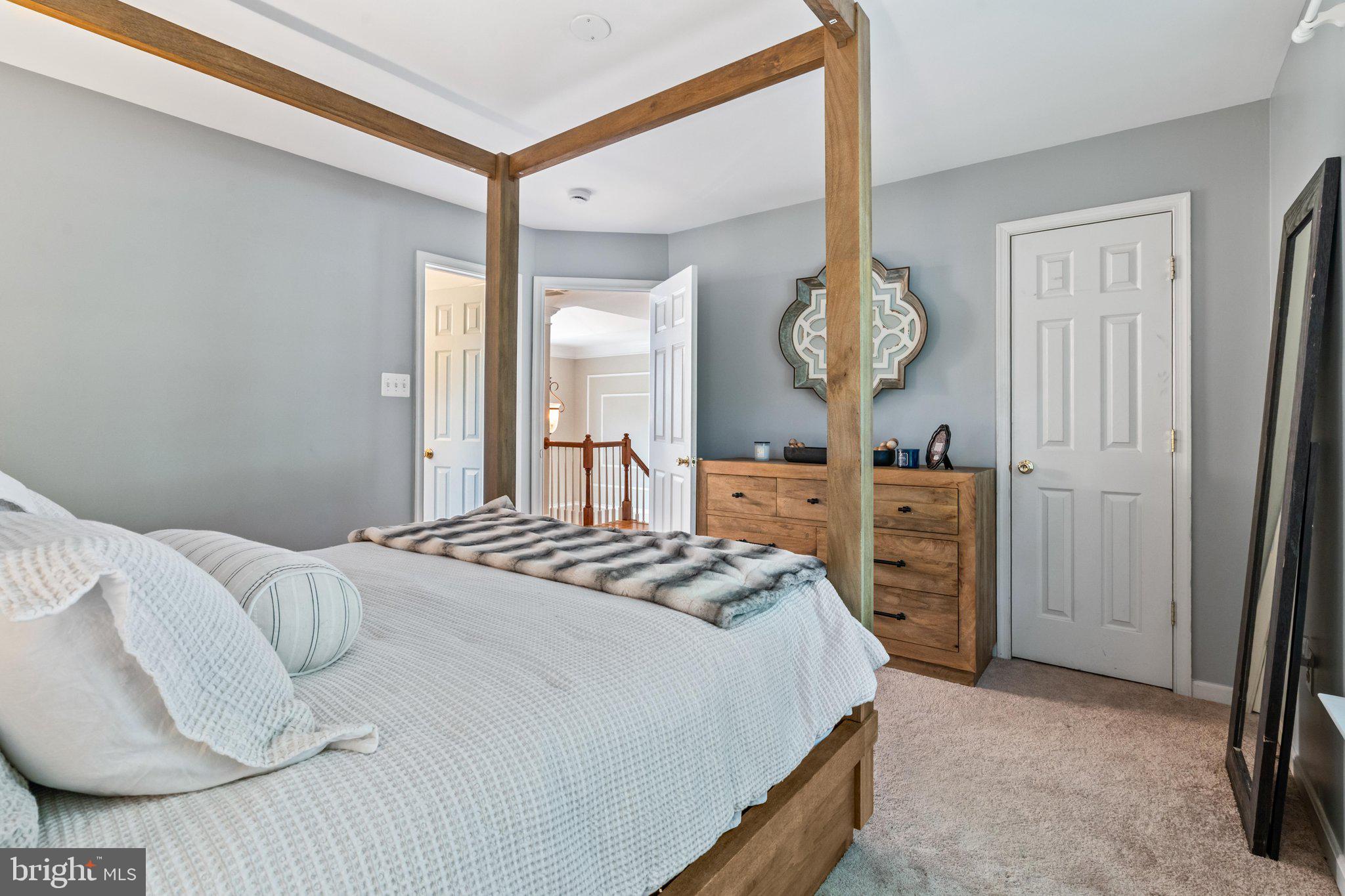 NEELSVILLE ESTATES - Residential