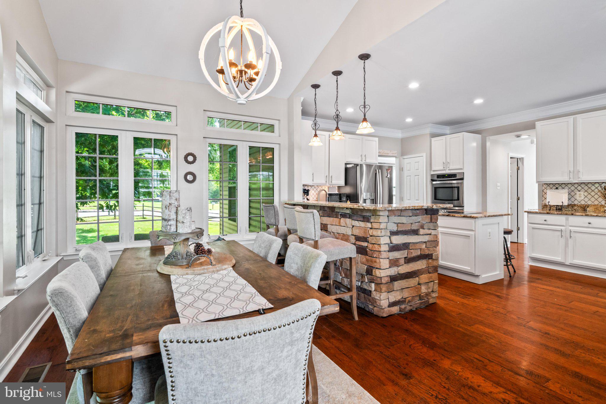 NEELSVILLE ESTATES - Residential