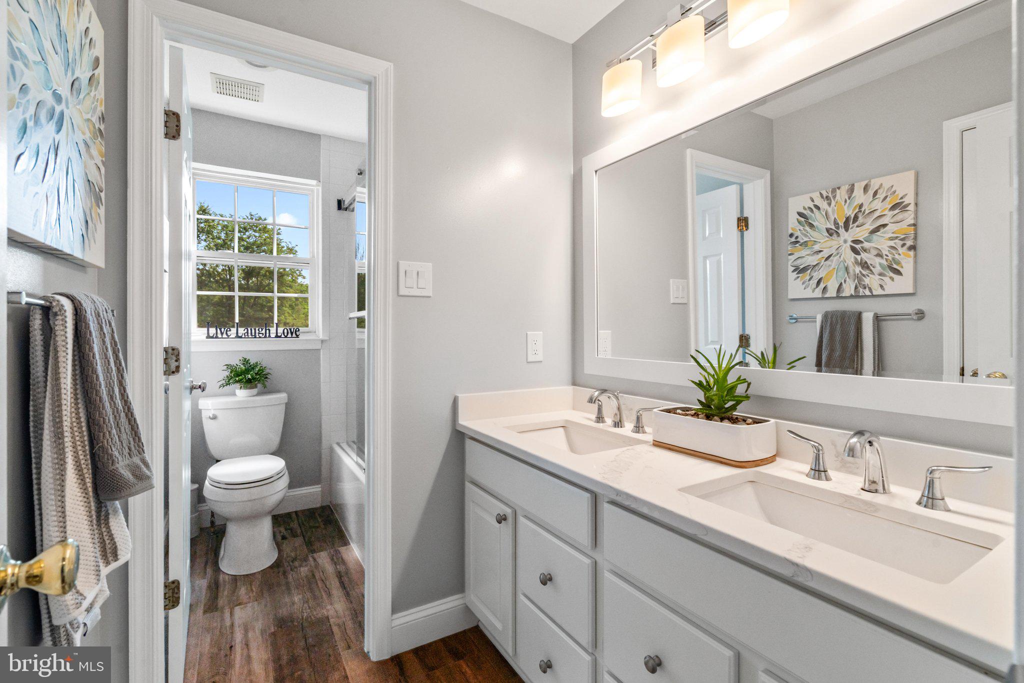 NEELSVILLE ESTATES - Residential