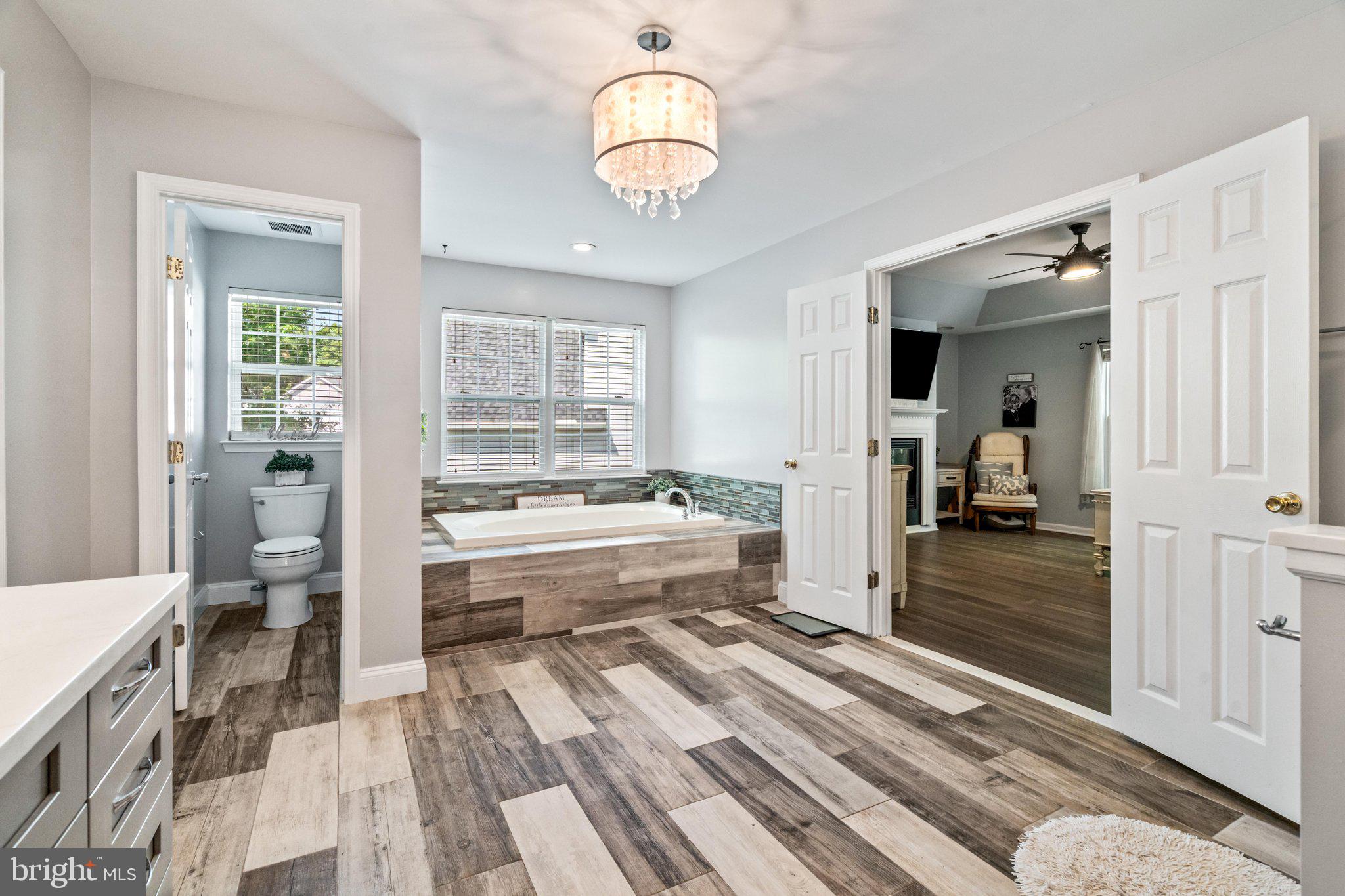 NEELSVILLE ESTATES - Residential