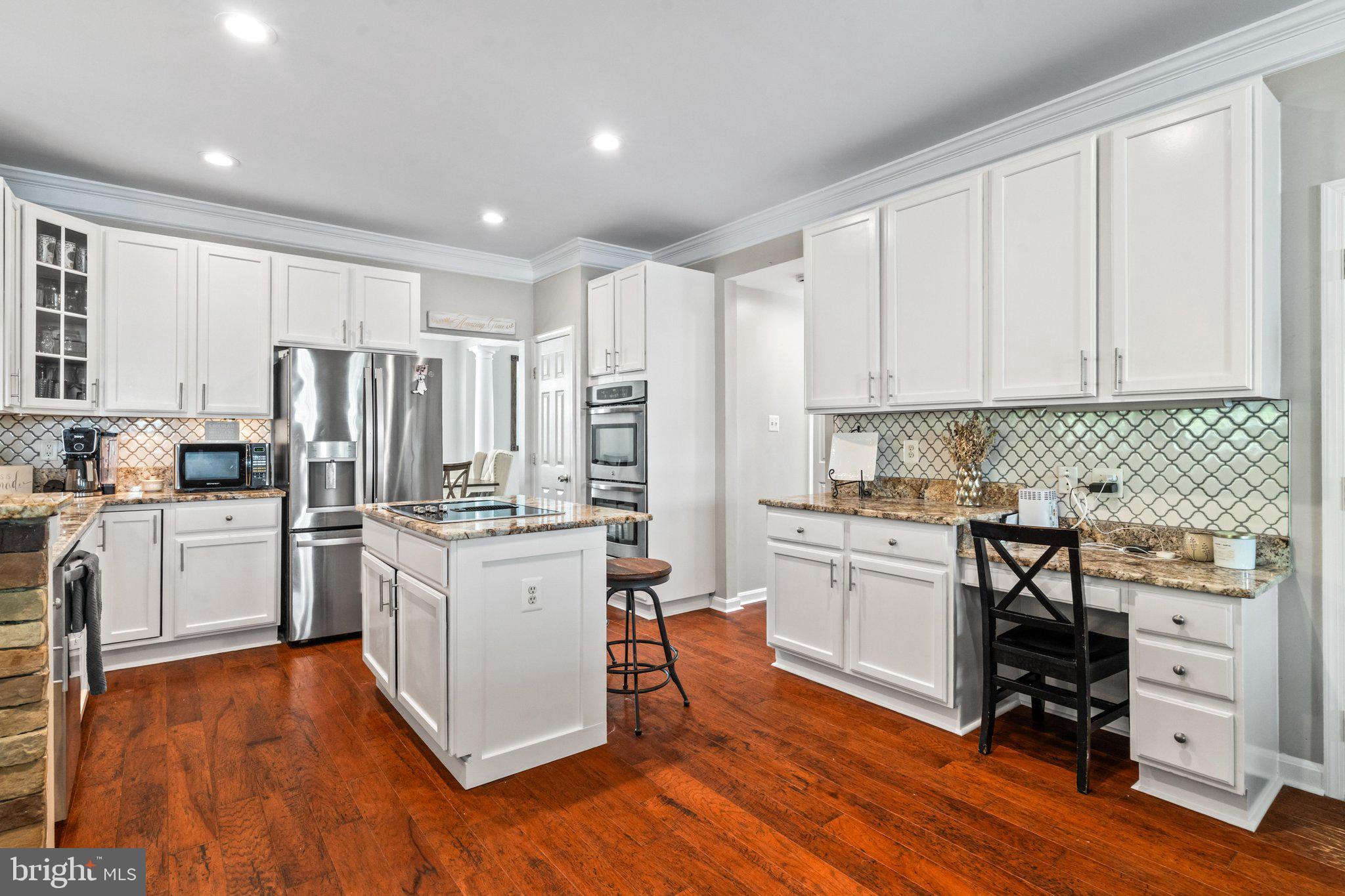 NEELSVILLE ESTATES - Residential