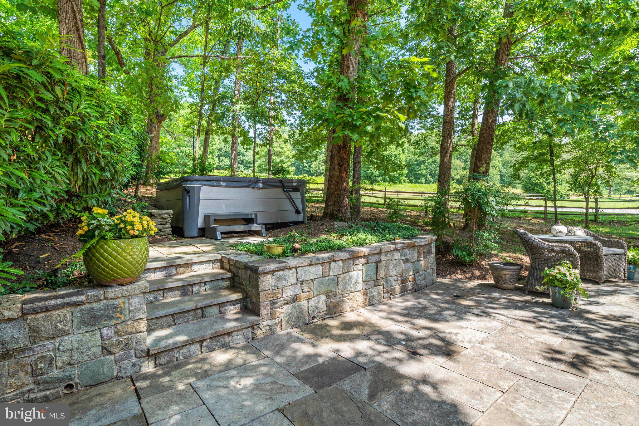 NEELSVILLE ESTATES - Residential
