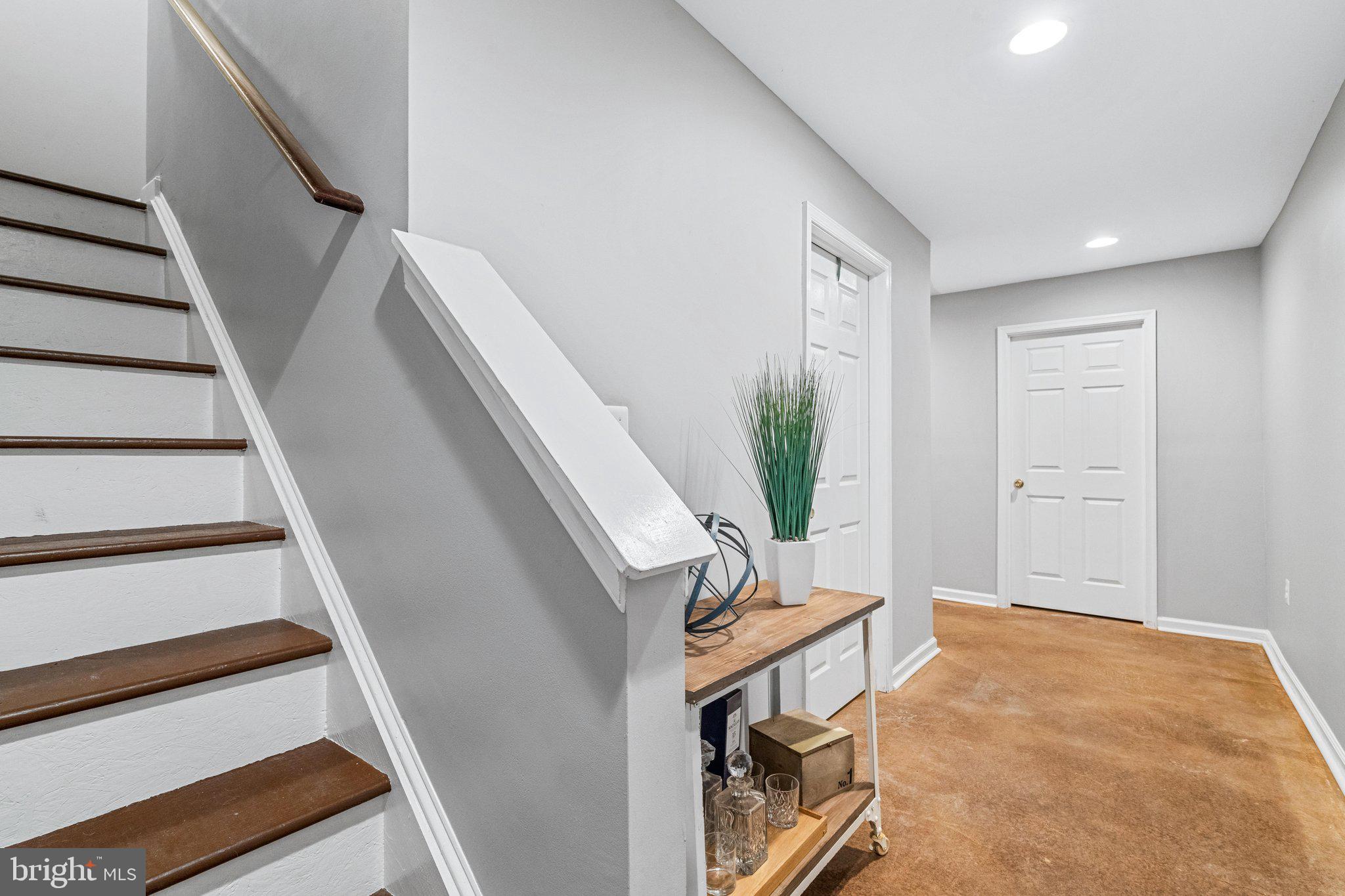 NEELSVILLE ESTATES - Residential