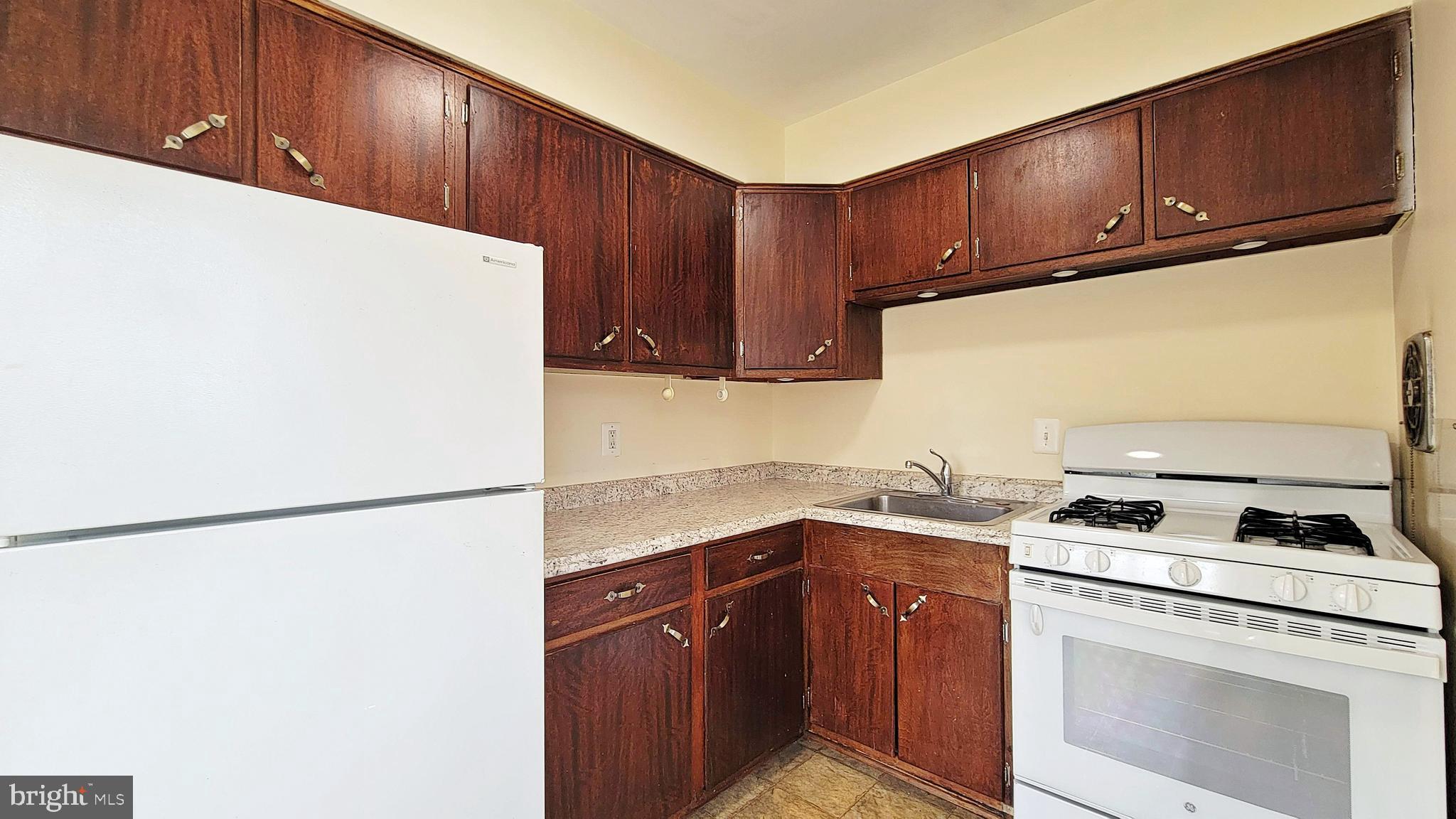 PENROSE - Commercial Sale