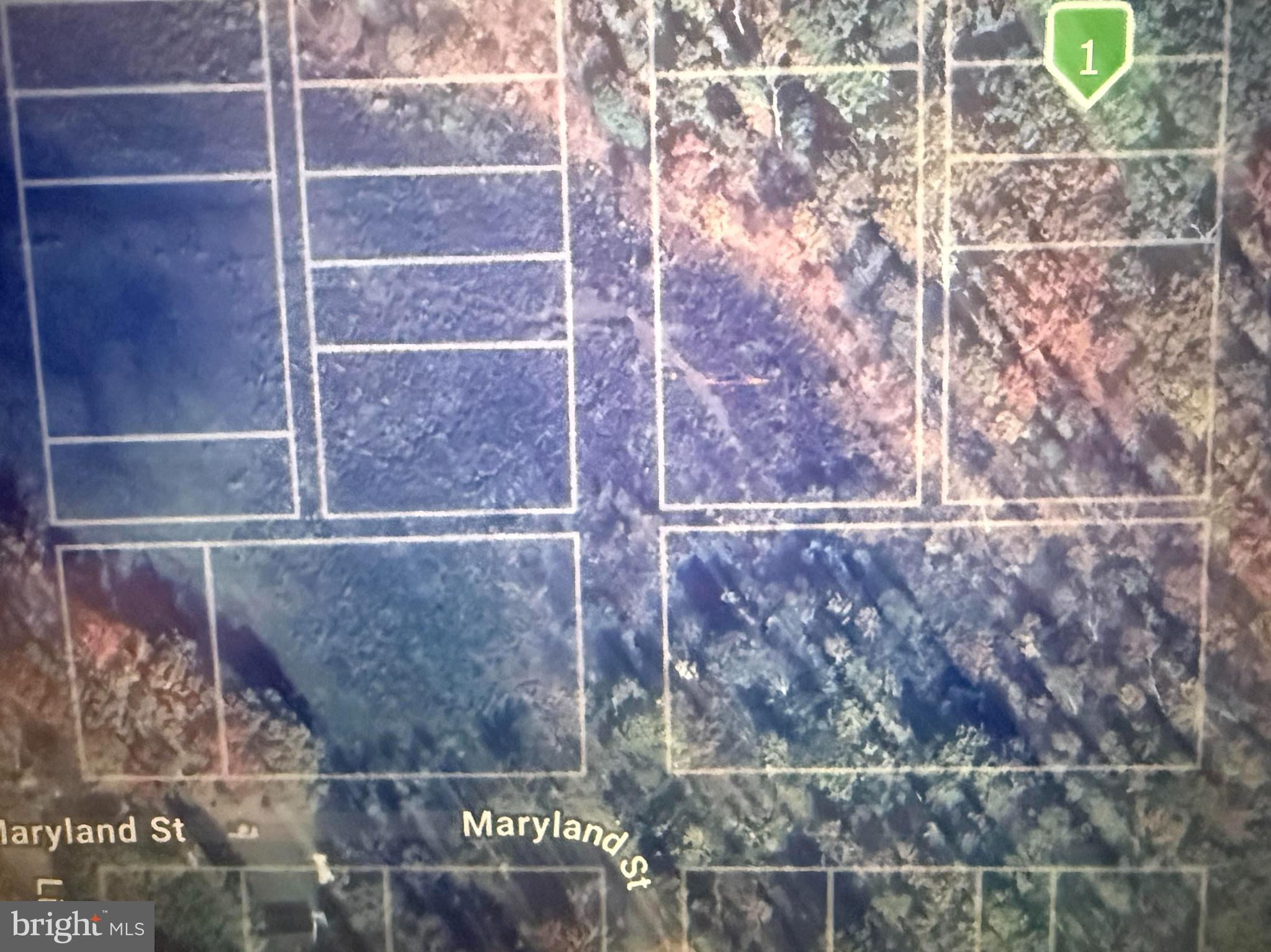 Estate sale.  Buyer to perform all due diligence.  There aren't any records, but this location is accessible and in a highly desirable area.  Call the LA with questions,