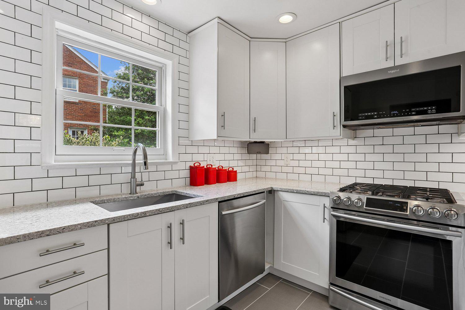 SOUTH FOUR CORNERS - Residential