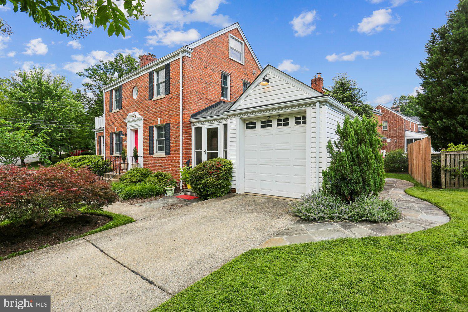 SOUTH FOUR CORNERS - Residential