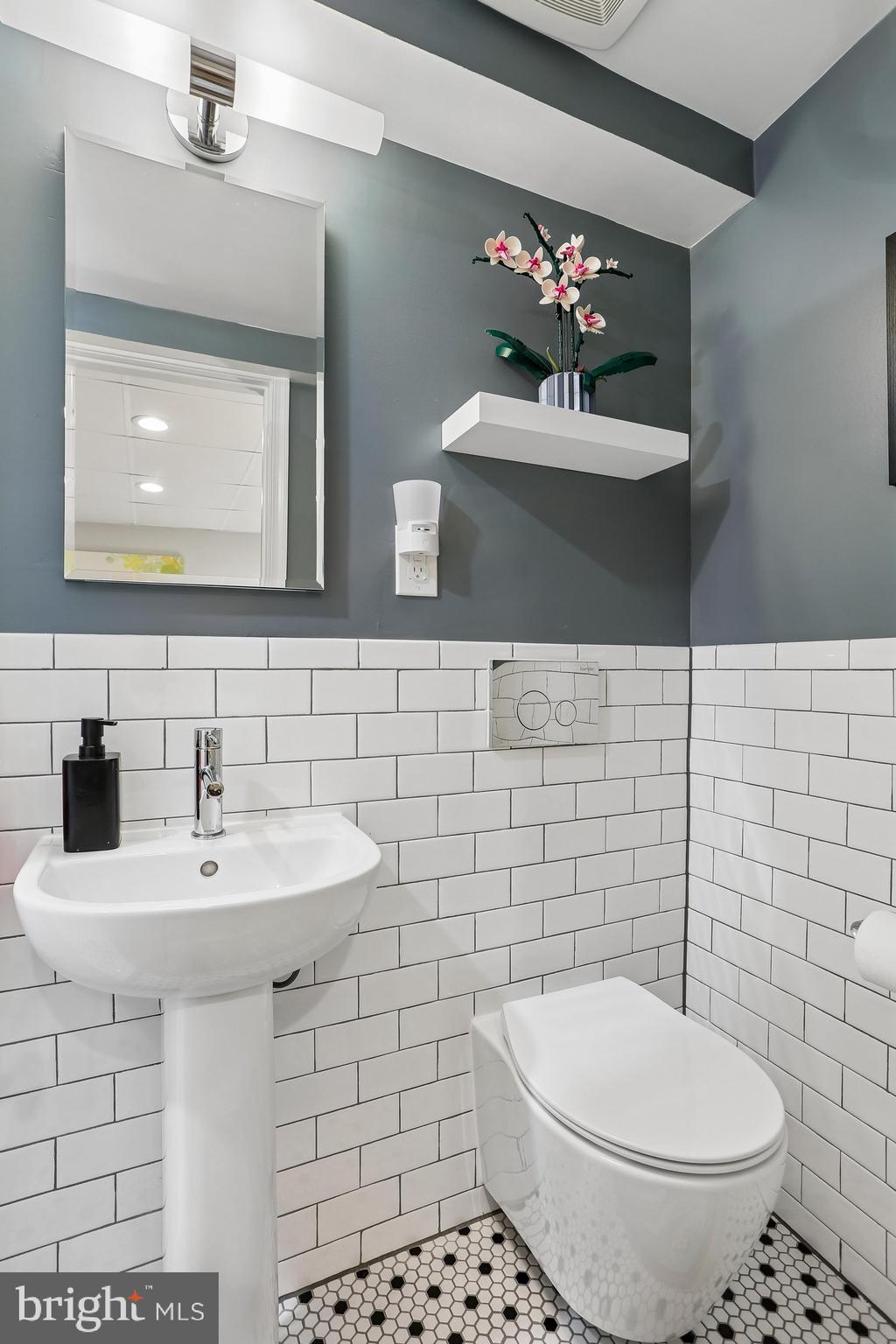 SOUTH FOUR CORNERS - Residential