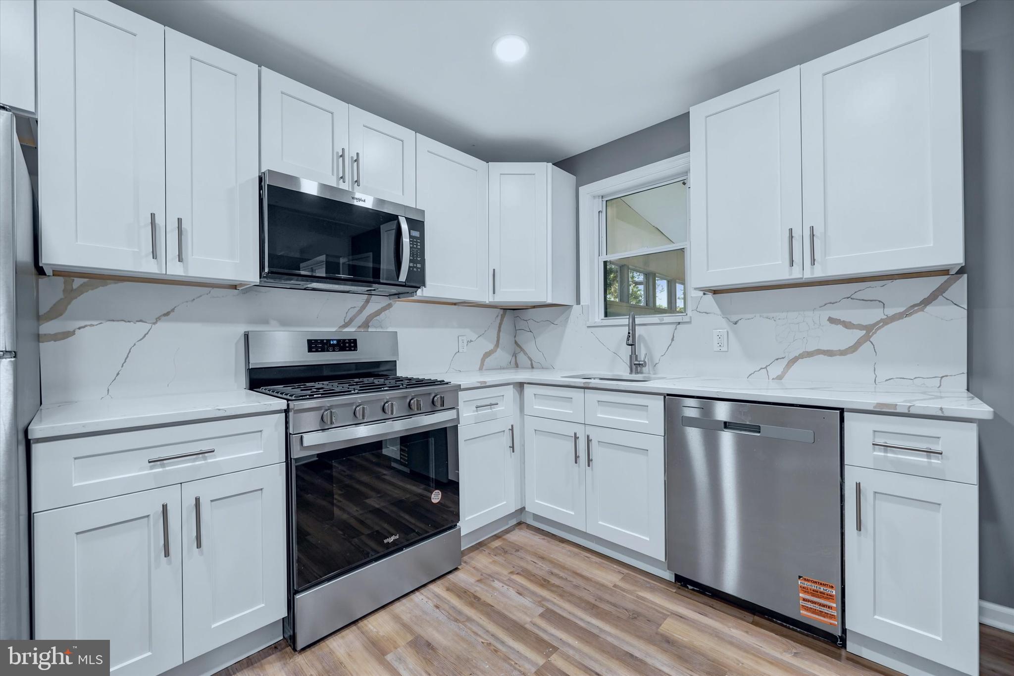 WHITEOAK FARMS - Residential