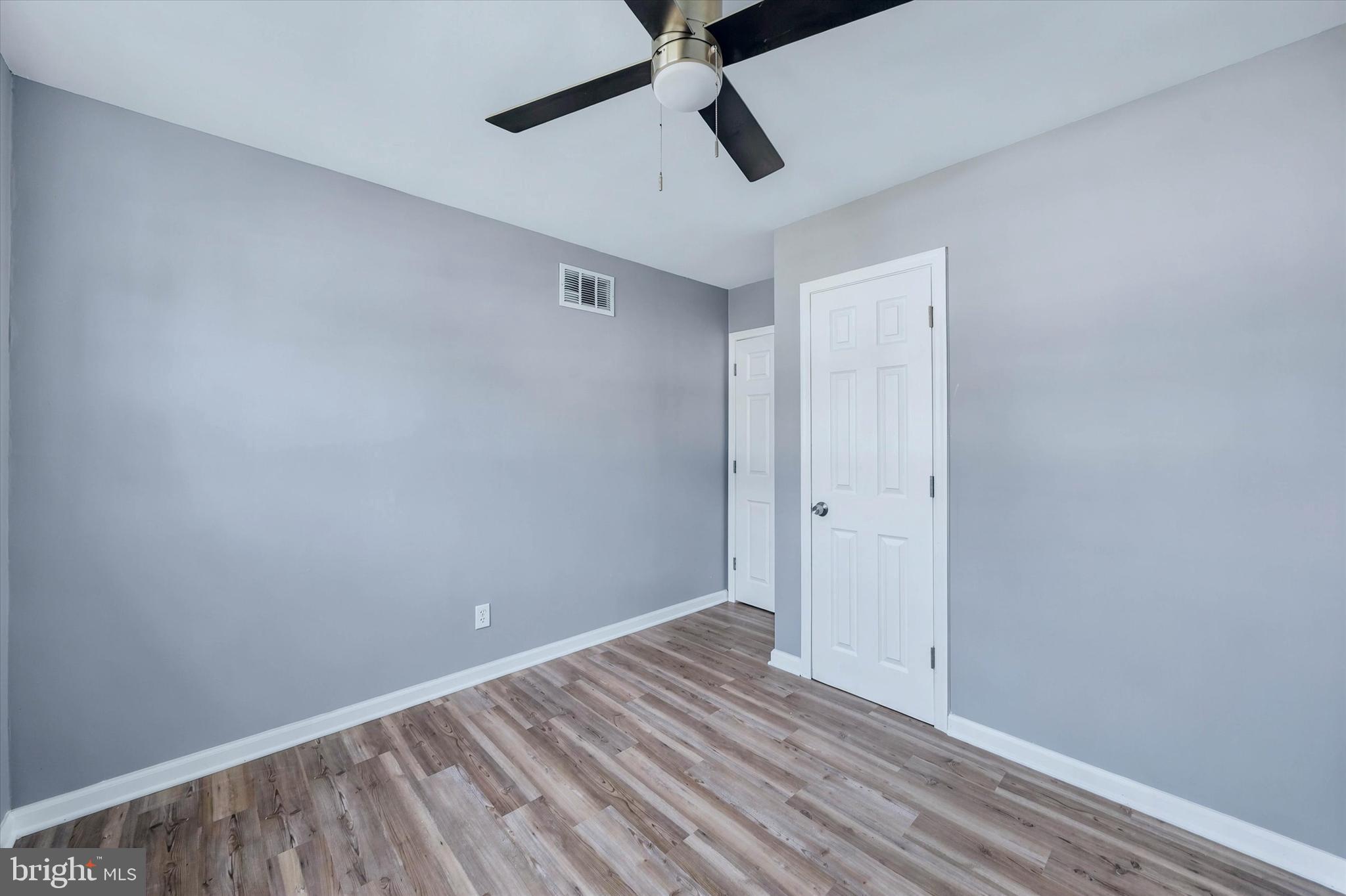 WHITEOAK FARMS - Residential