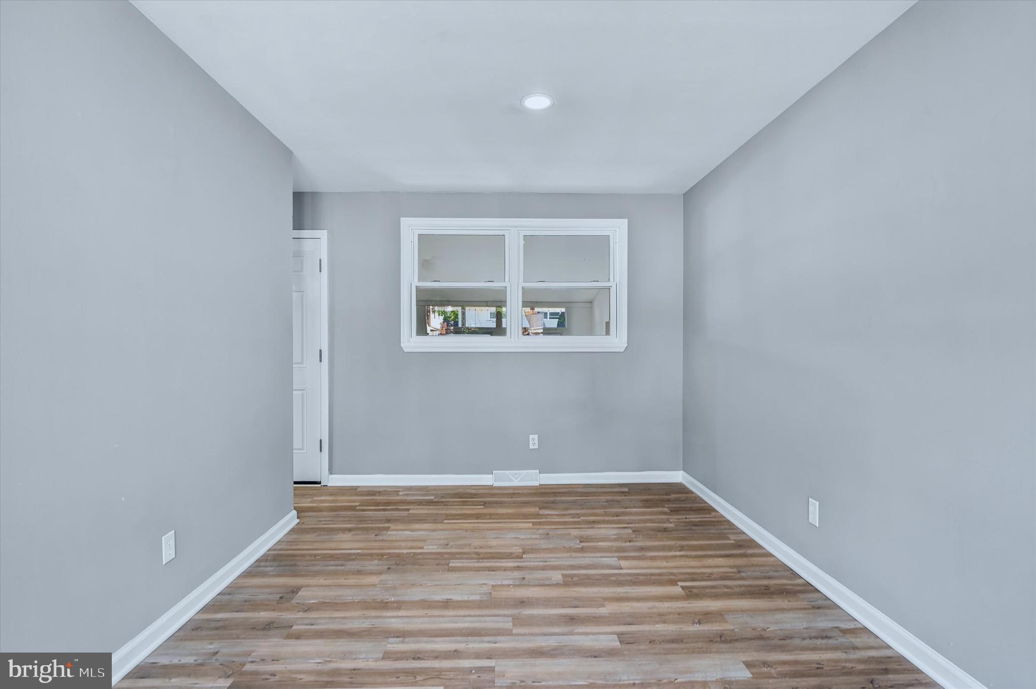 WHITEOAK FARMS - Residential