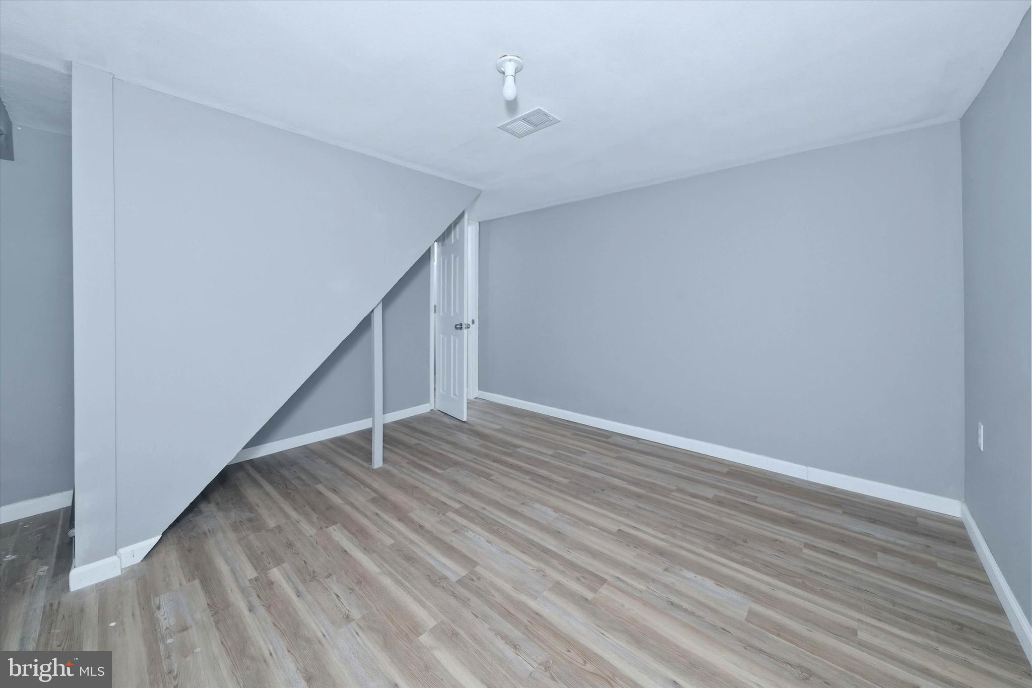 WHITEOAK FARMS - Residential