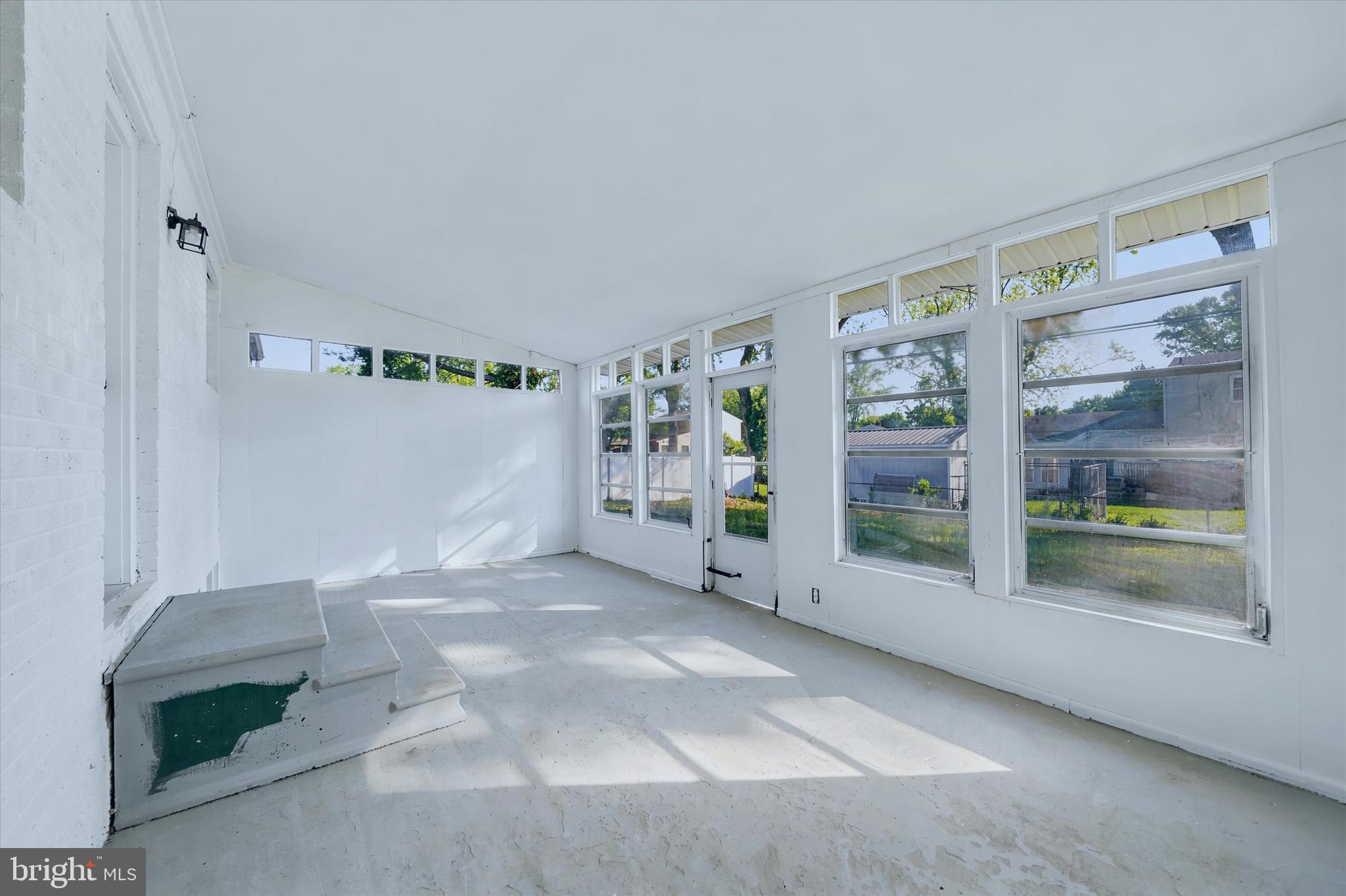 WHITEOAK FARMS - Residential