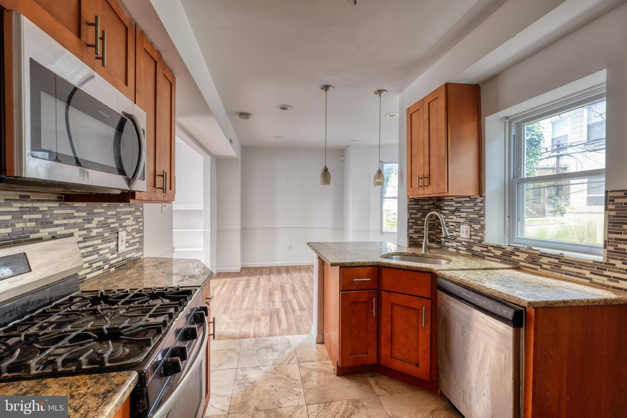 GERMANTOWN - Residential