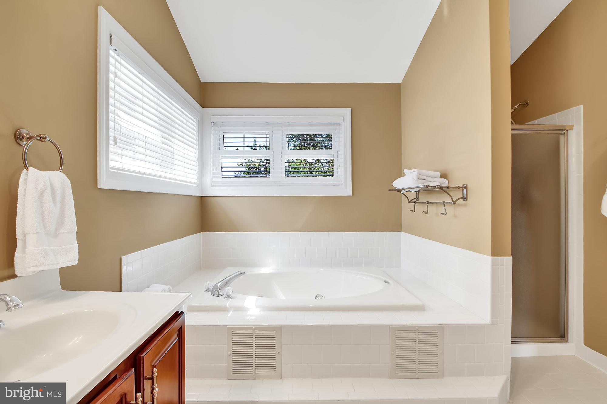 SHAWAN OVERLOOK - Residential