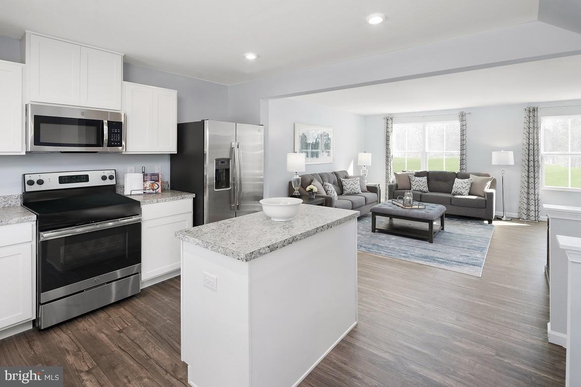 THE LAKES AT MARTINSBURG - Residential