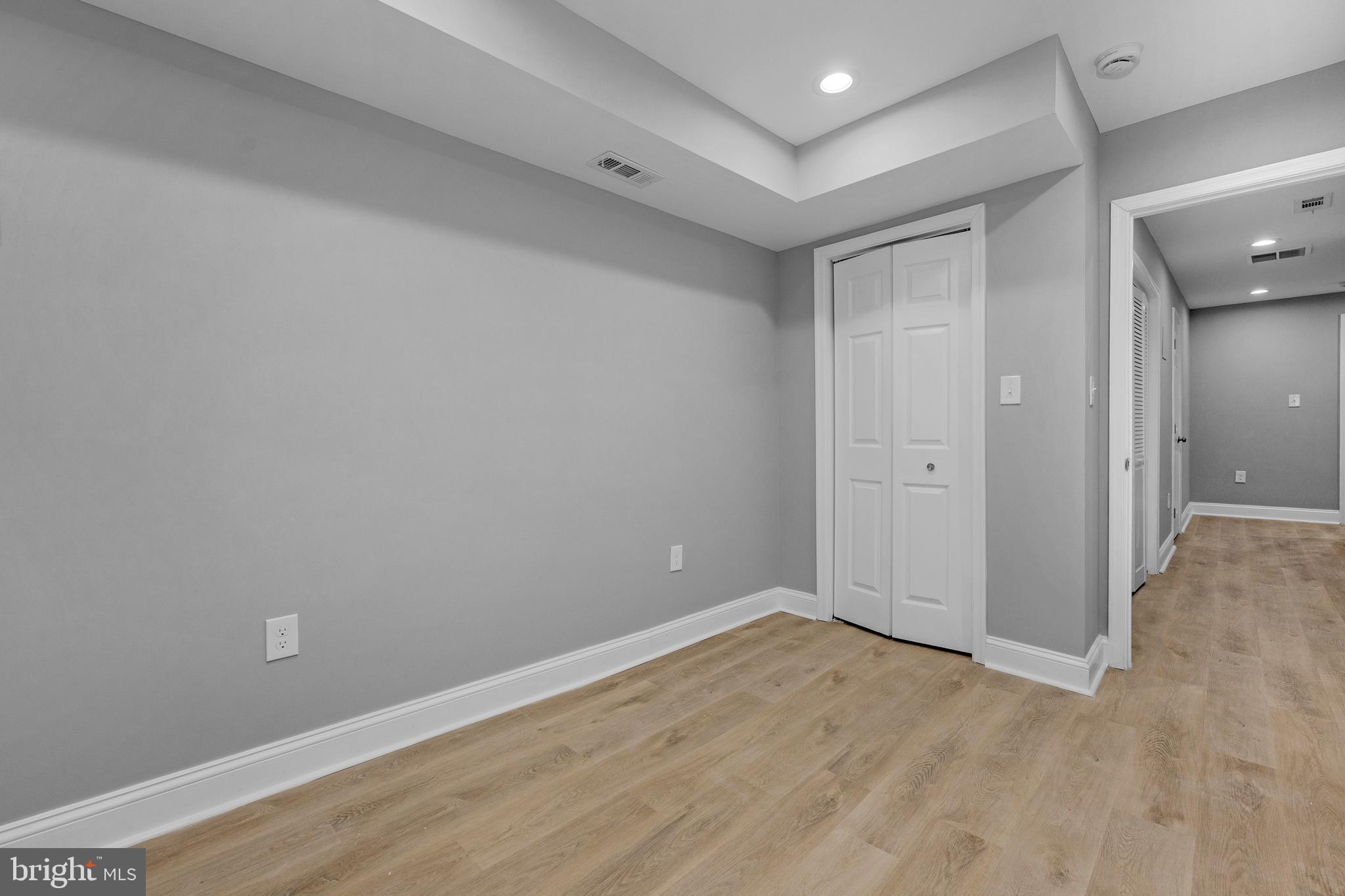 BROADWAY EAST - Residential