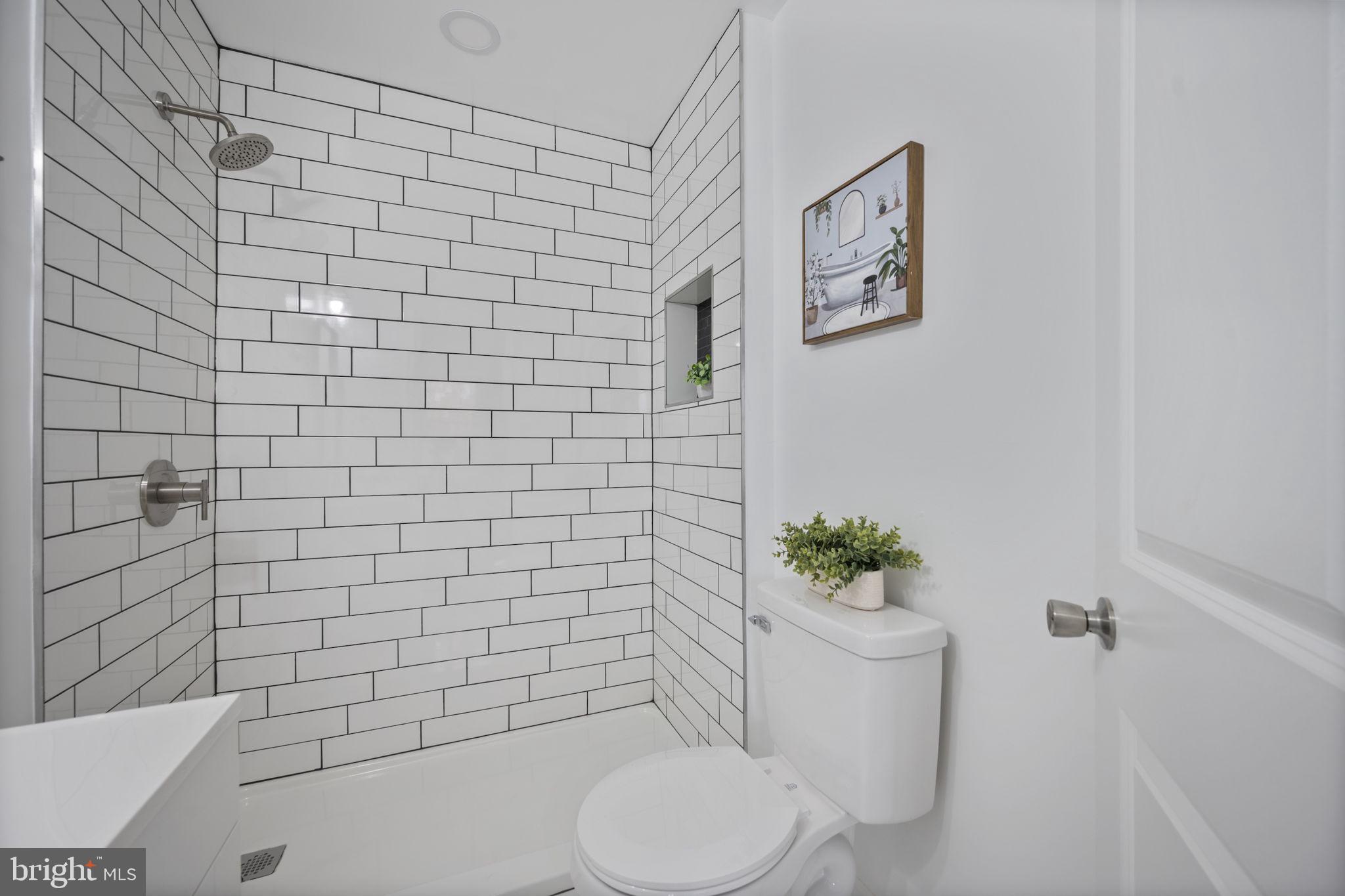 GREEKTOWN - Residential