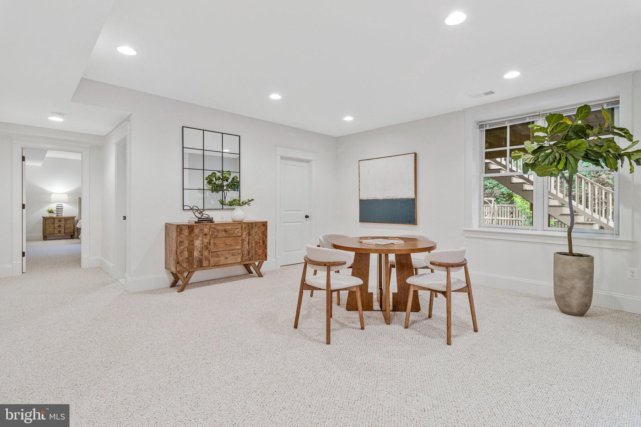 POPLAR HEIGHTS - Residential
