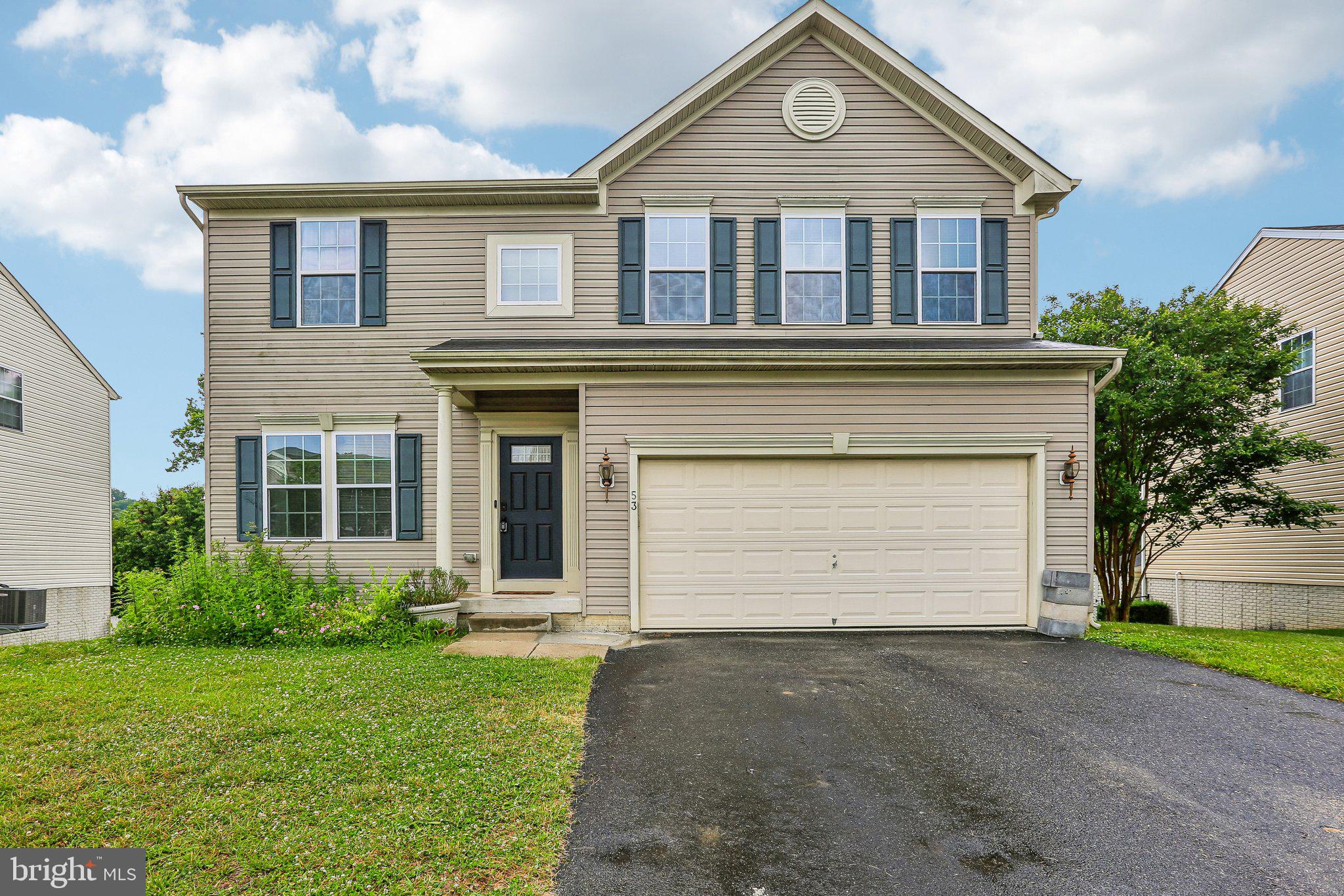 BRITTANY QUARTERS - Residential