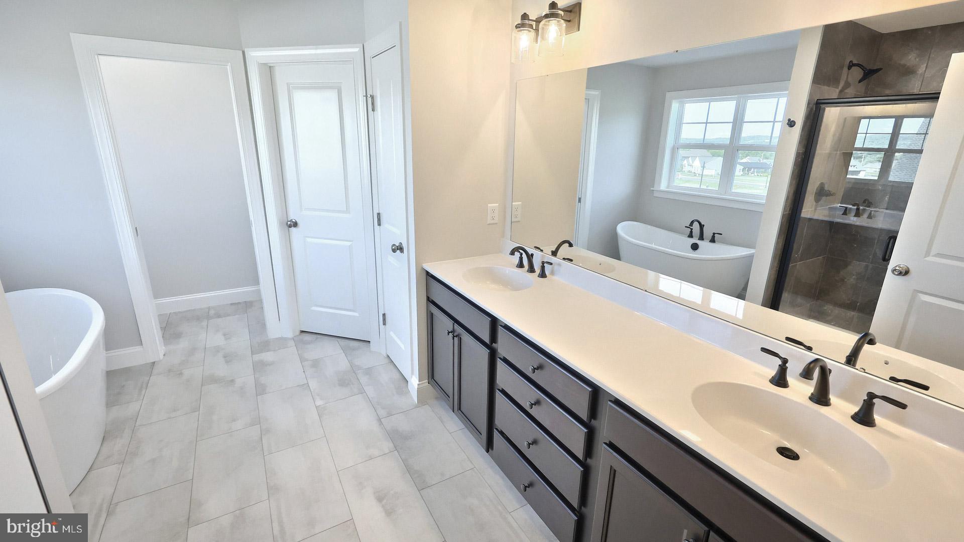 HAWK VALLEY - Residential