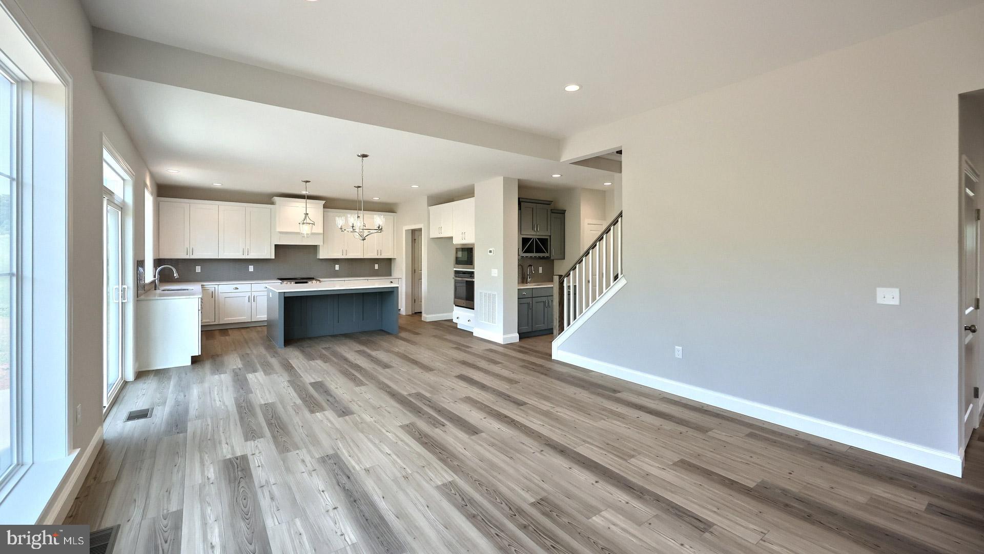 HAWK VALLEY - Residential