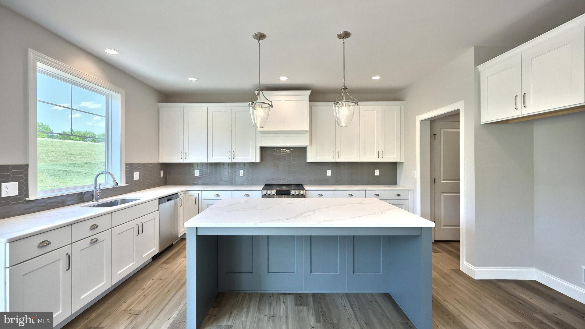 HAWK VALLEY - Residential