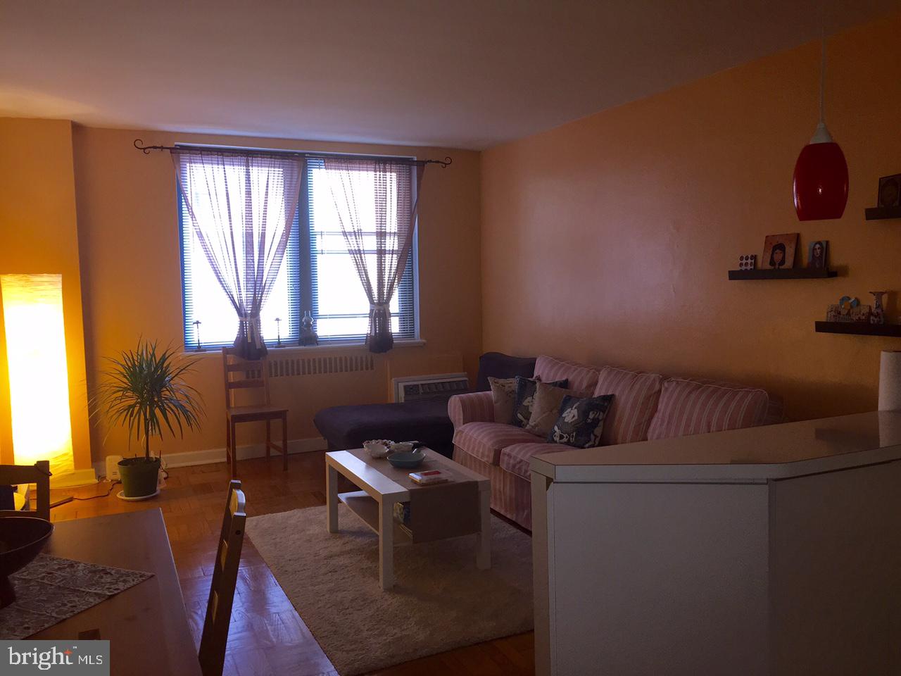 FAIRMOUNT - Residential Lease