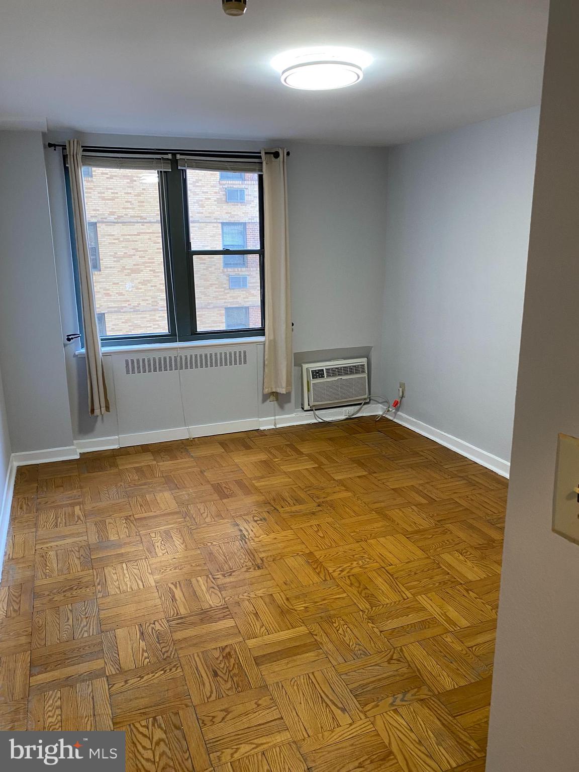 FAIRMOUNT - Residential Lease