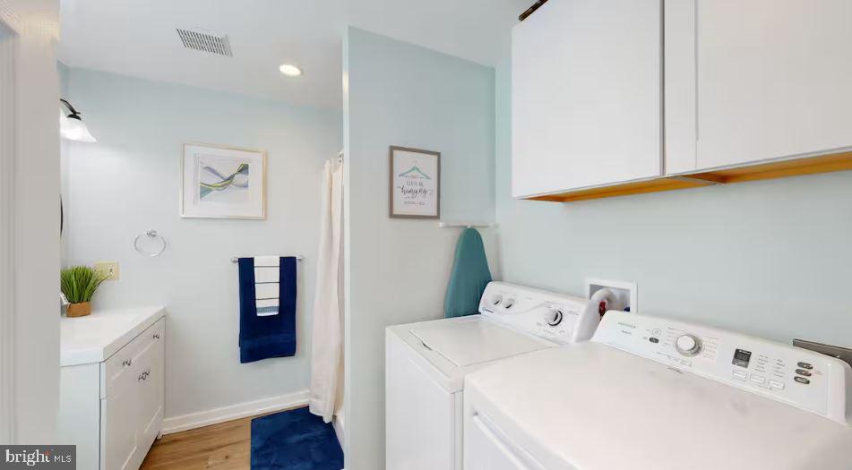 BREEZY POINT - Residential