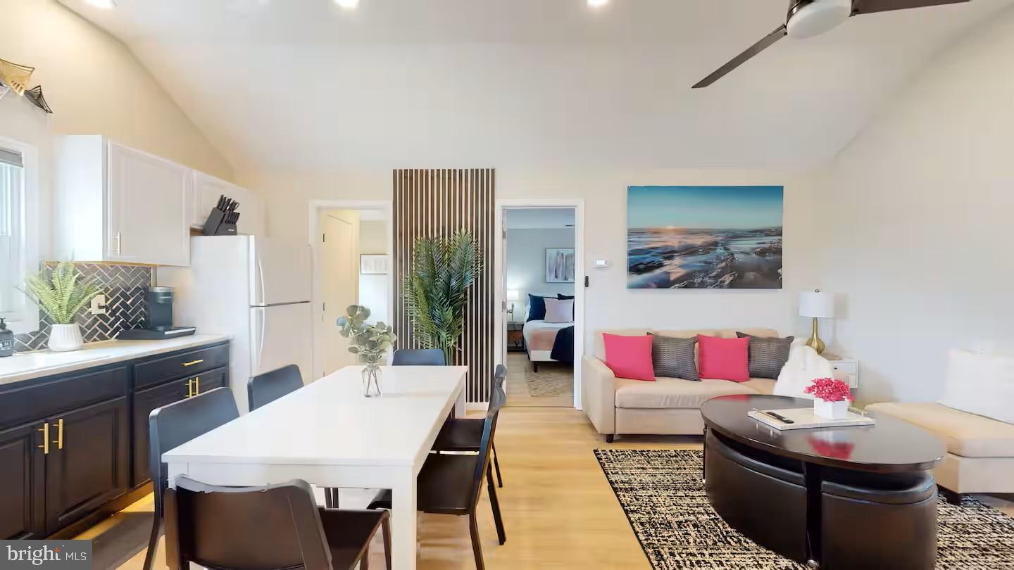 BREEZY POINT - Residential