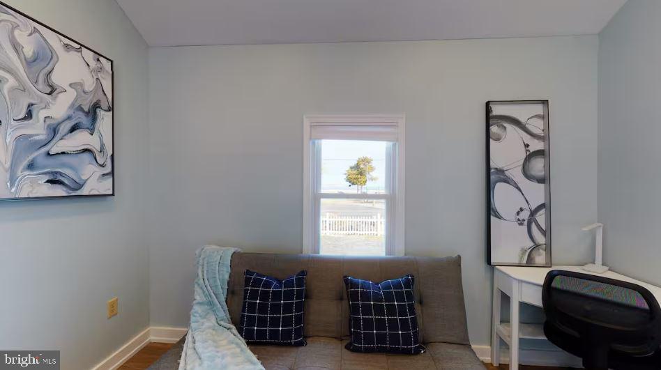 BREEZY POINT - Residential