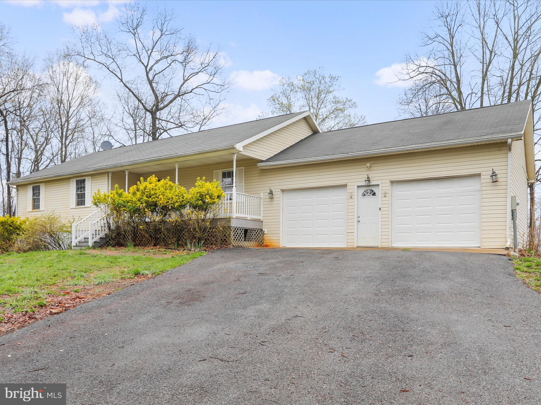 CHESTNUT HILLS - Residential