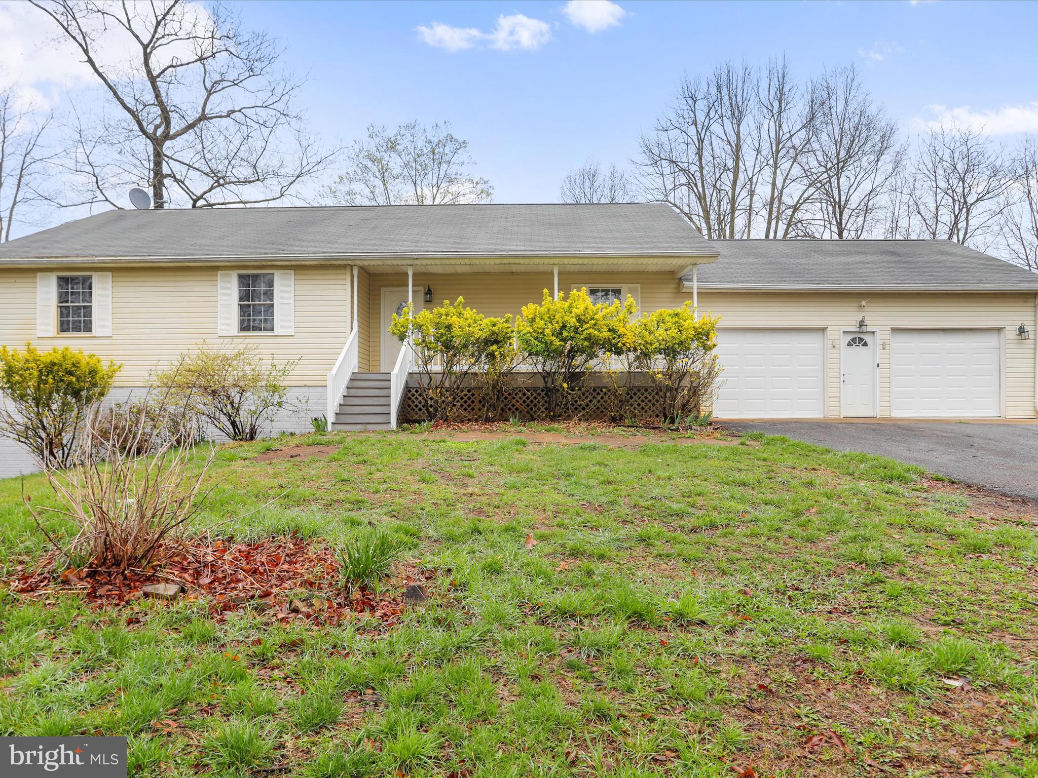CHESTNUT HILLS - Residential