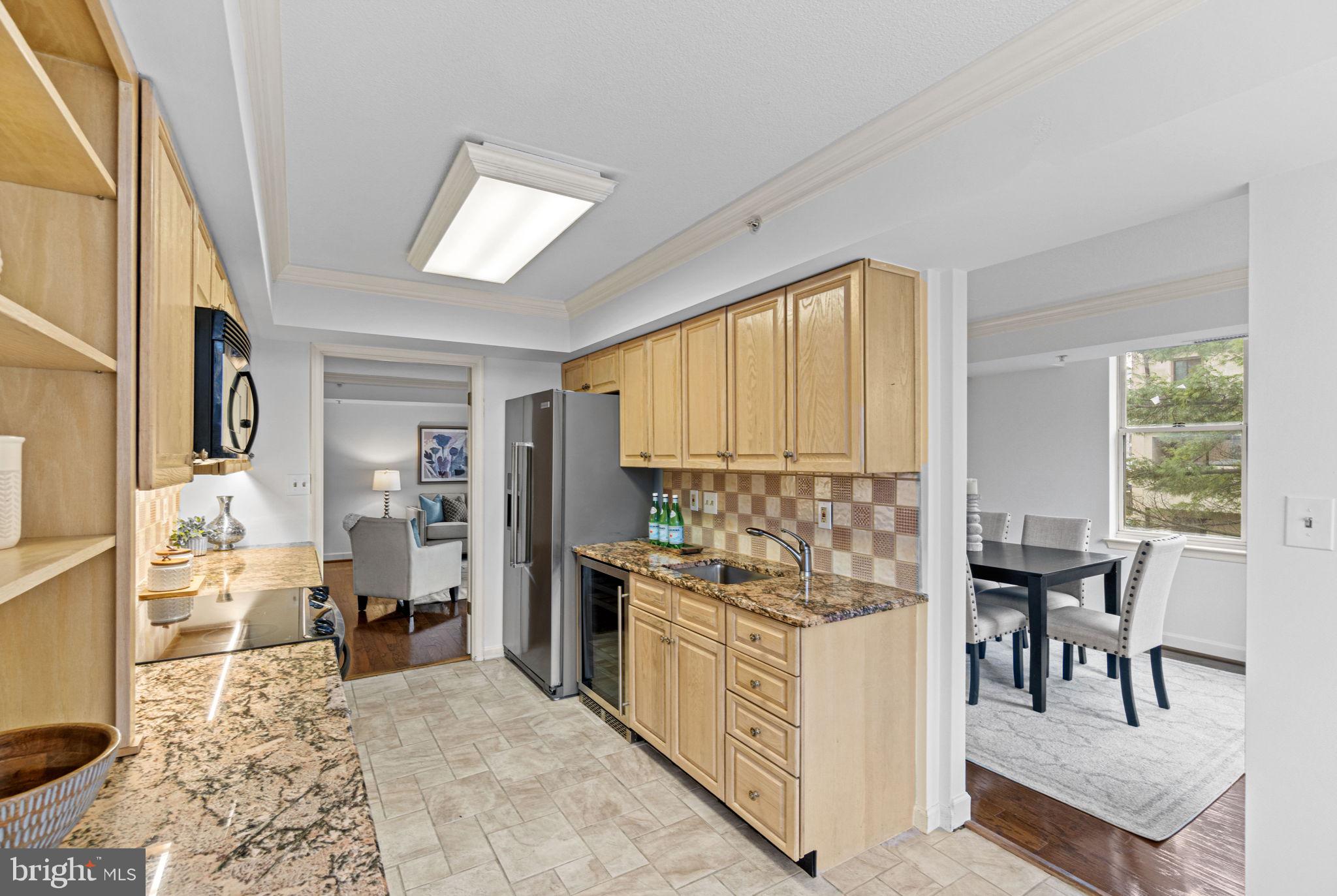MADISON PARK CONDOMINIUMS - Residential