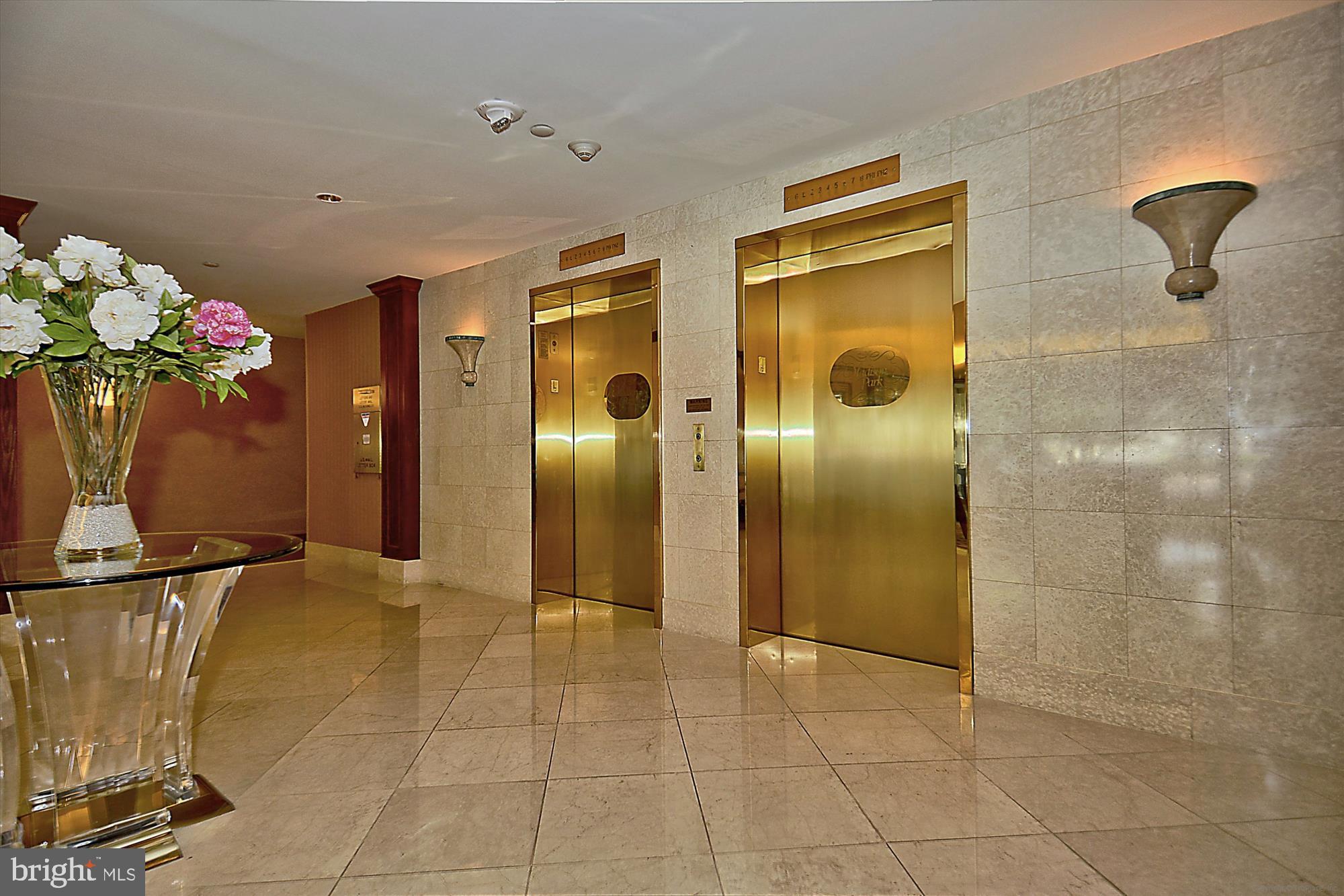 MADISON PARK CONDOMINIUMS - Residential