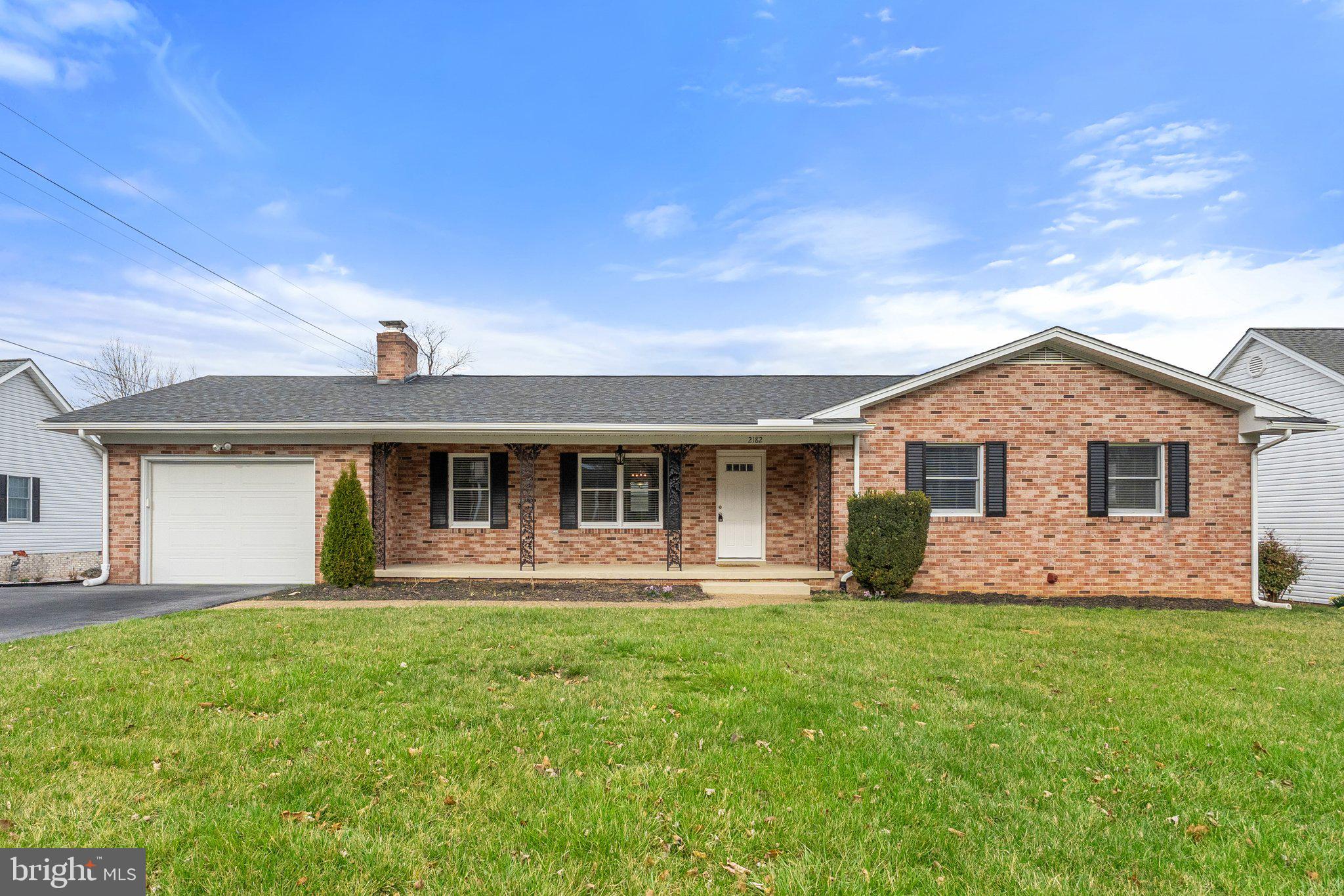 LYNN HEIGHTS - Residential