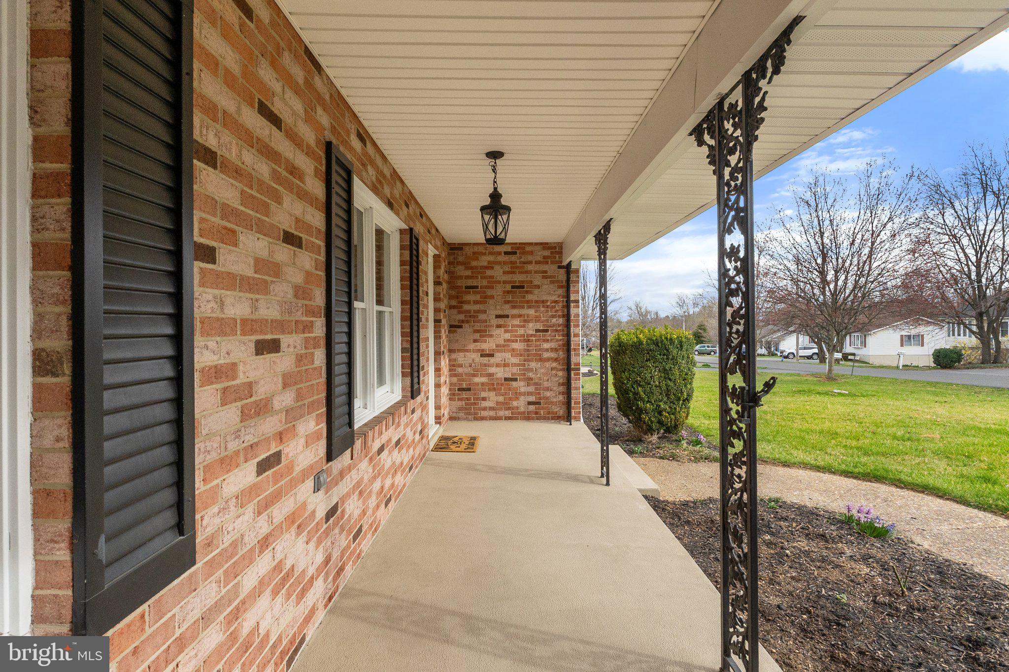 LYNN HEIGHTS - Residential