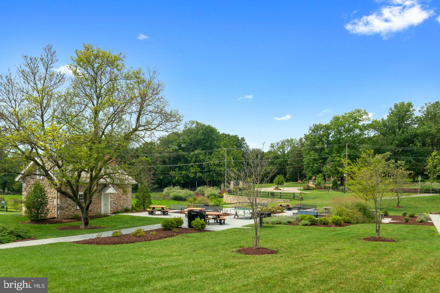 SPRING OAK - Residential