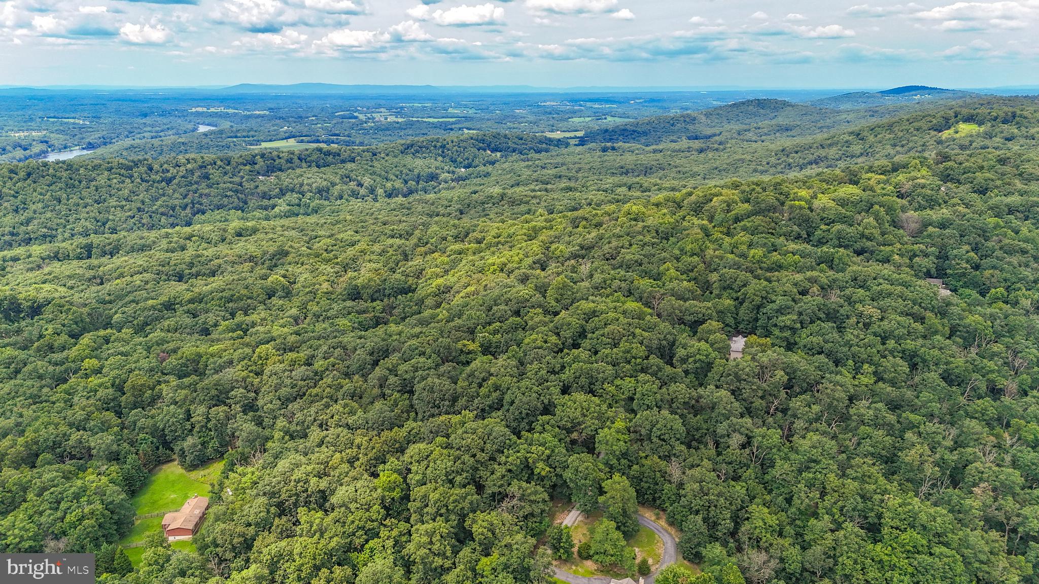 POTOMAC VISTAS - Land