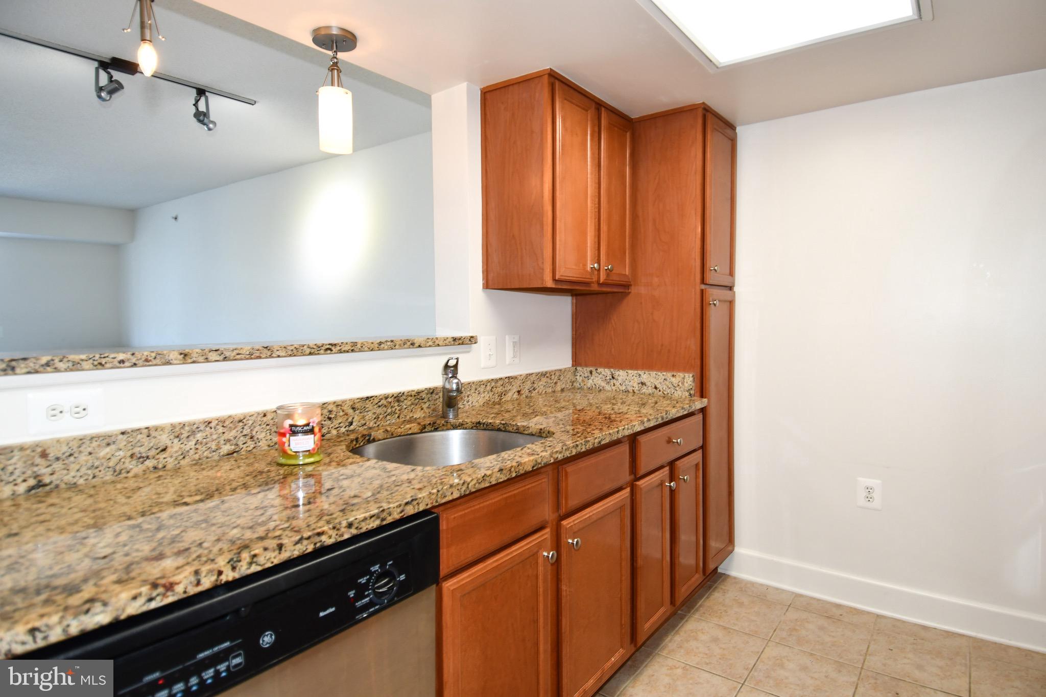 CARLTON HOUSE - Residential