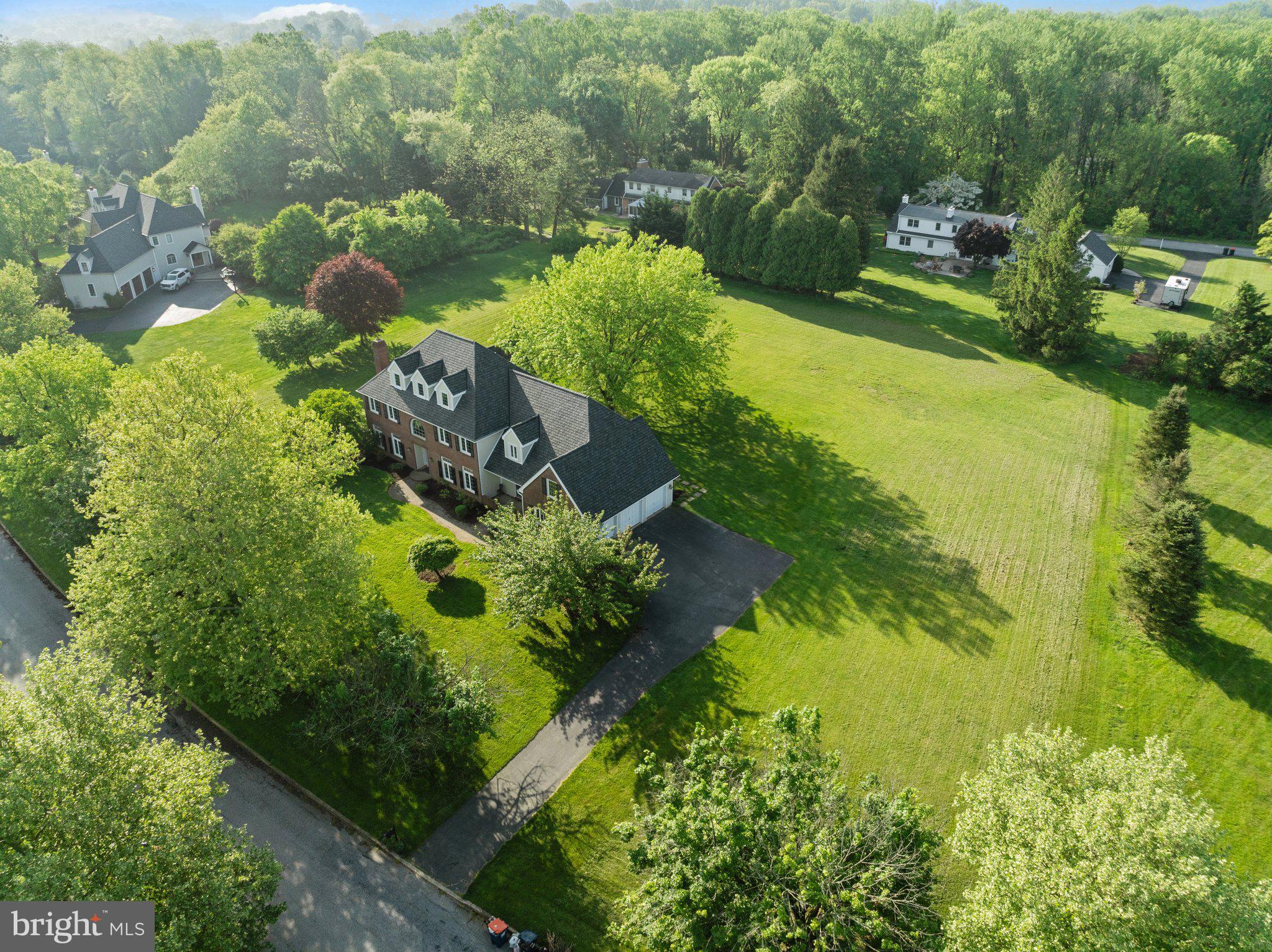 VILLAGE BLACKSHIRE - Residential