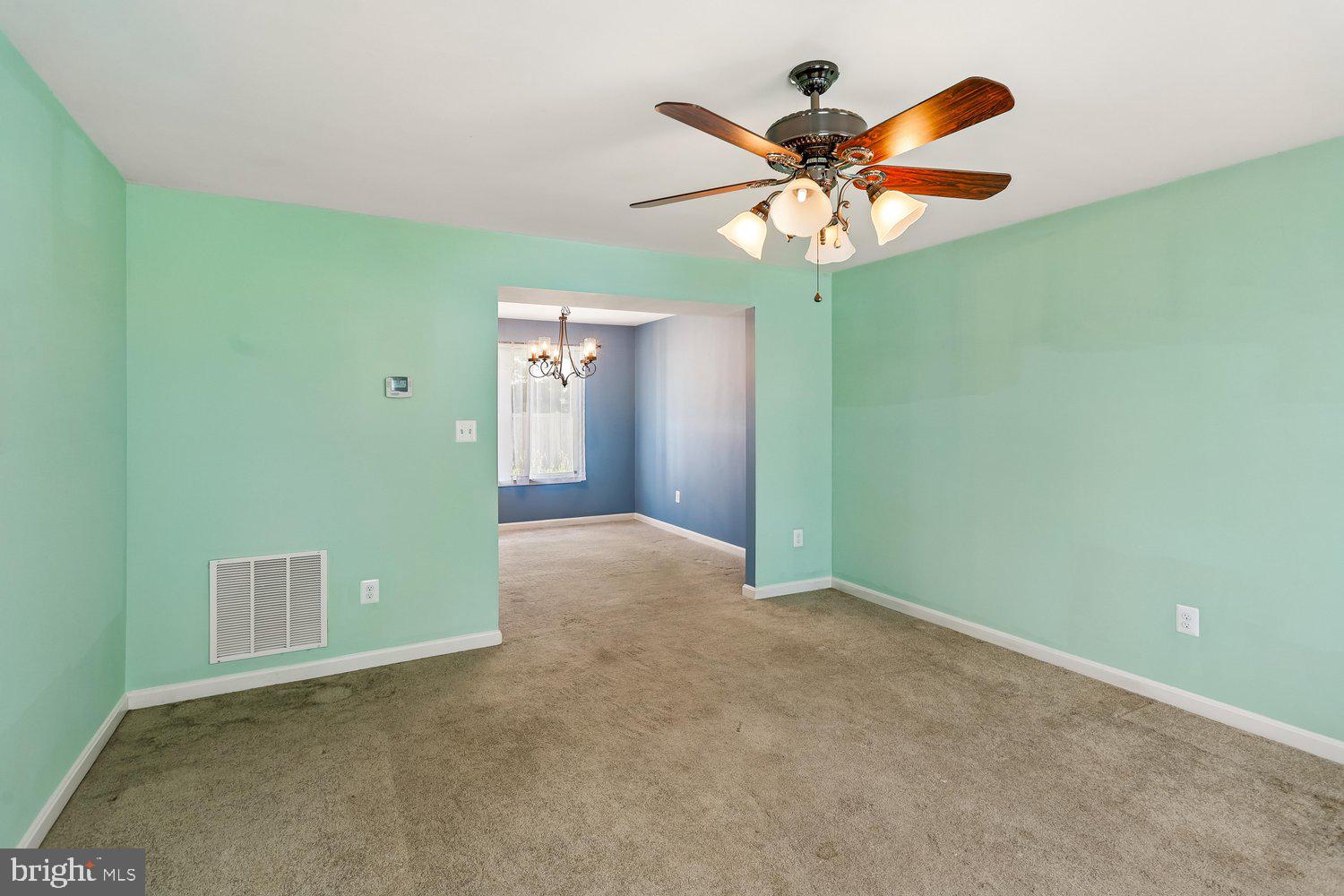 WILLOUGHBY WOODS - Residential