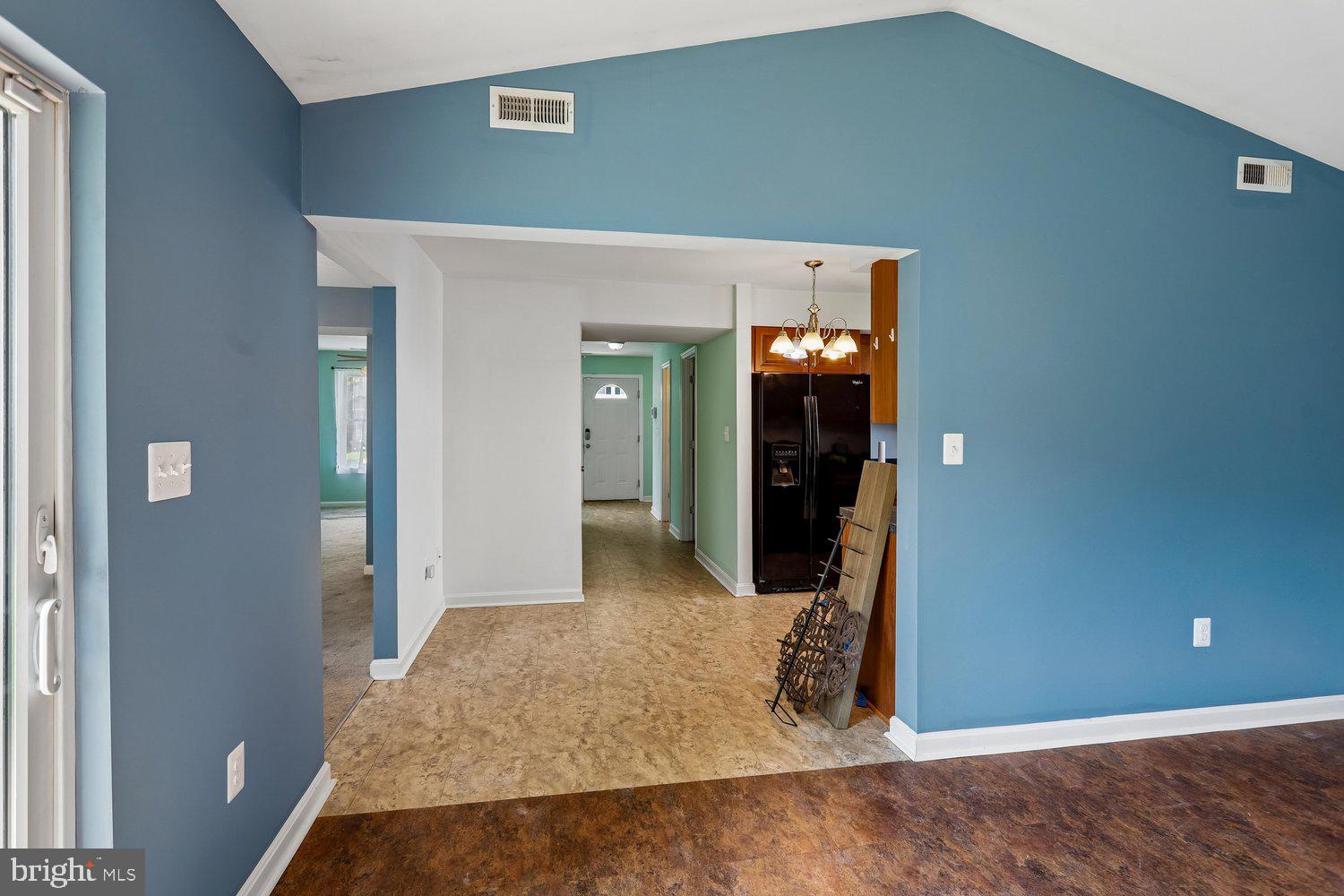 WILLOUGHBY WOODS - Residential