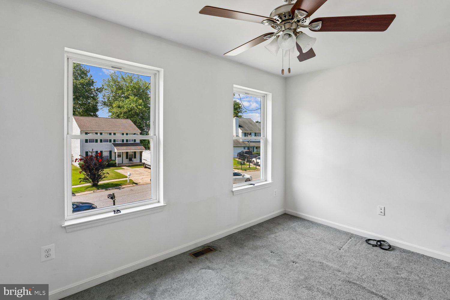 WILLOUGHBY WOODS - Residential