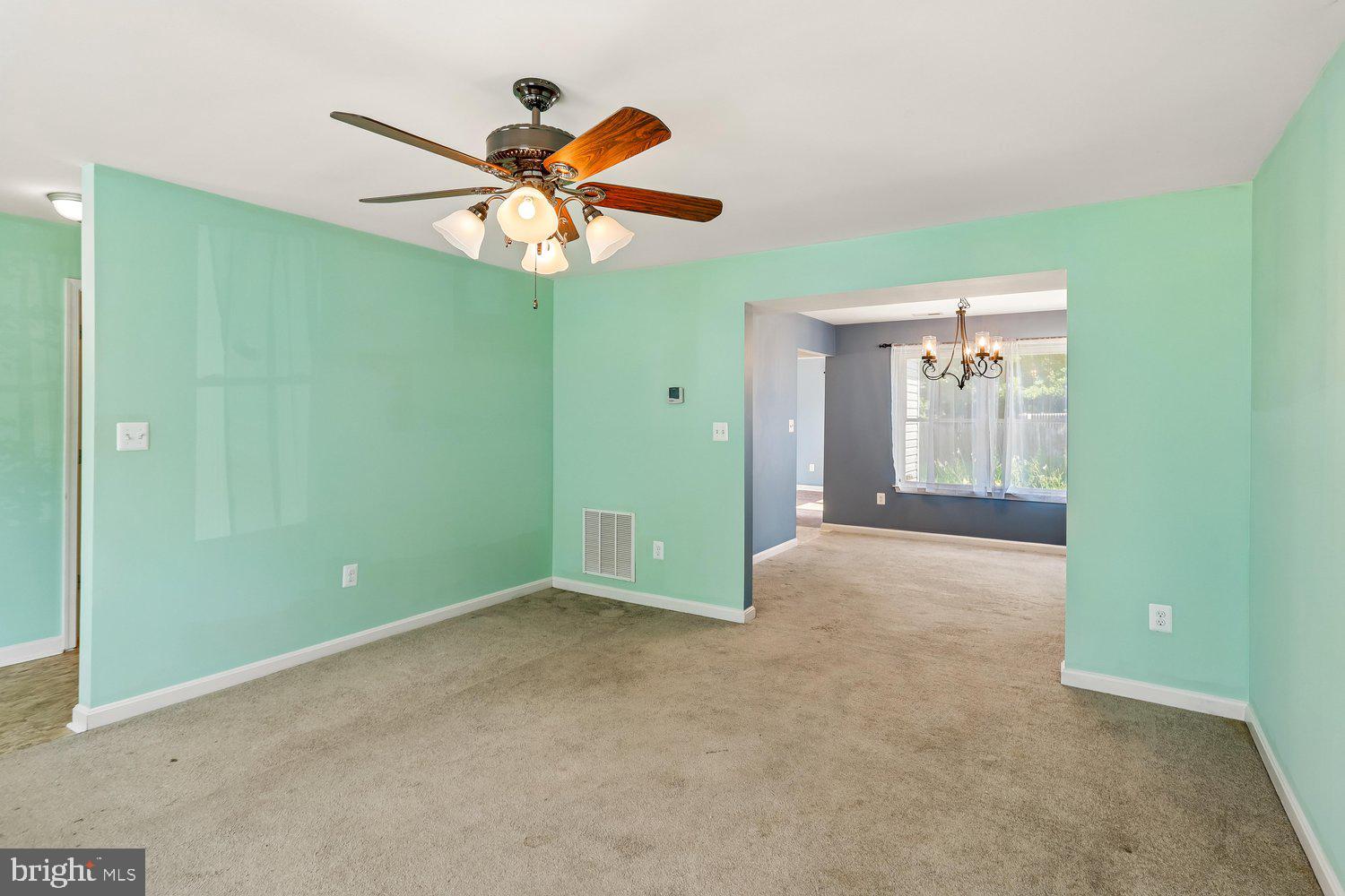 WILLOUGHBY WOODS - Residential