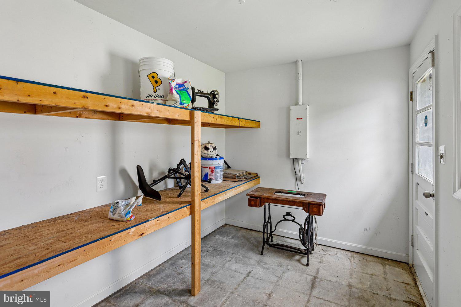 WILLOUGHBY WOODS - Residential